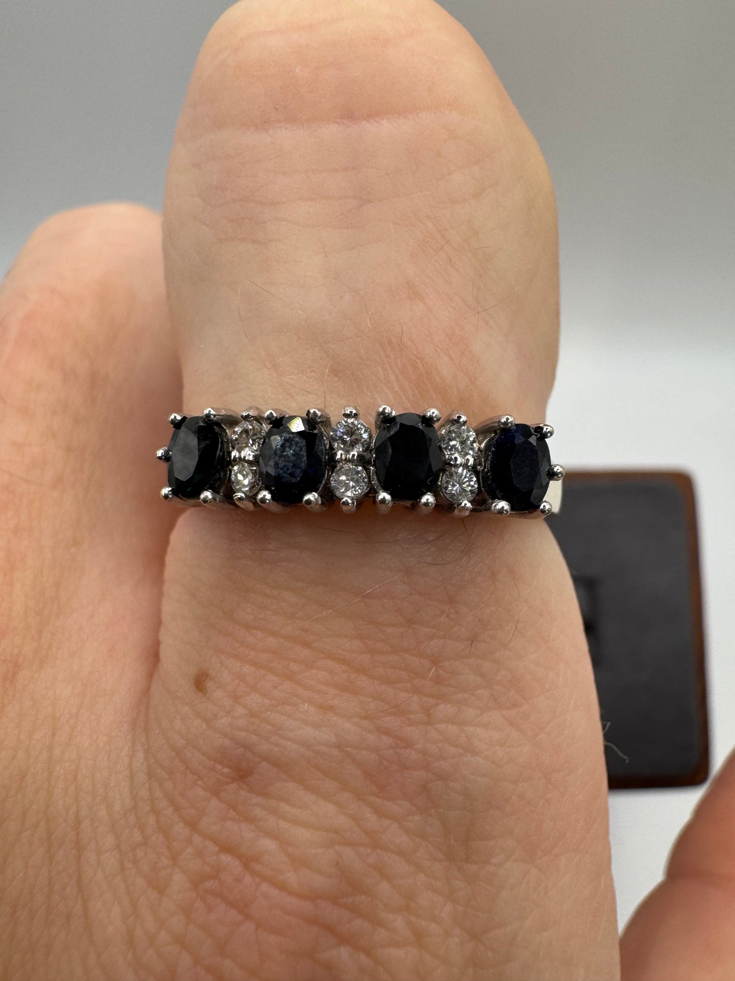 9ct gold sapphire and diamond ring