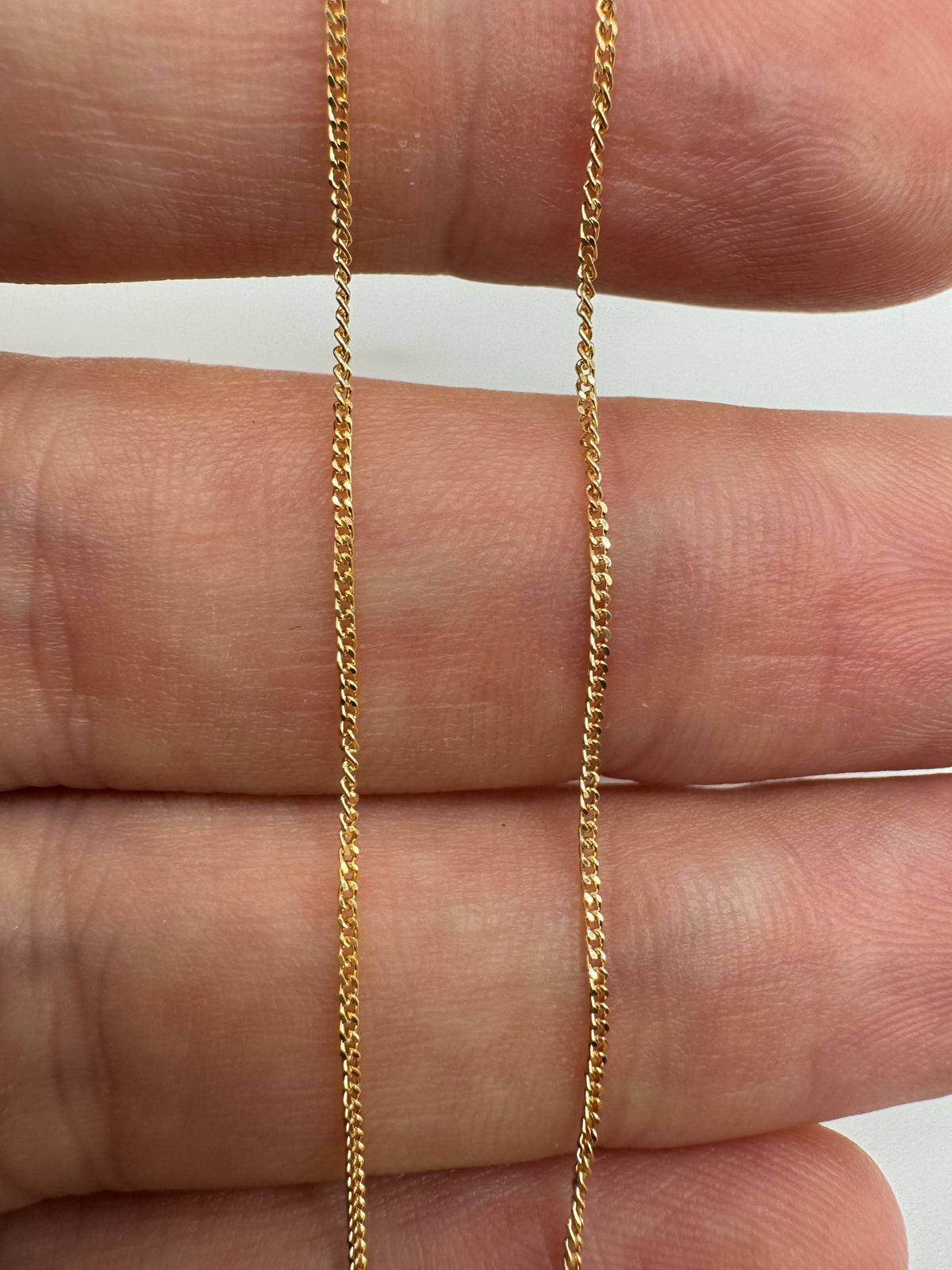 9ct gold curb chain 29 18”