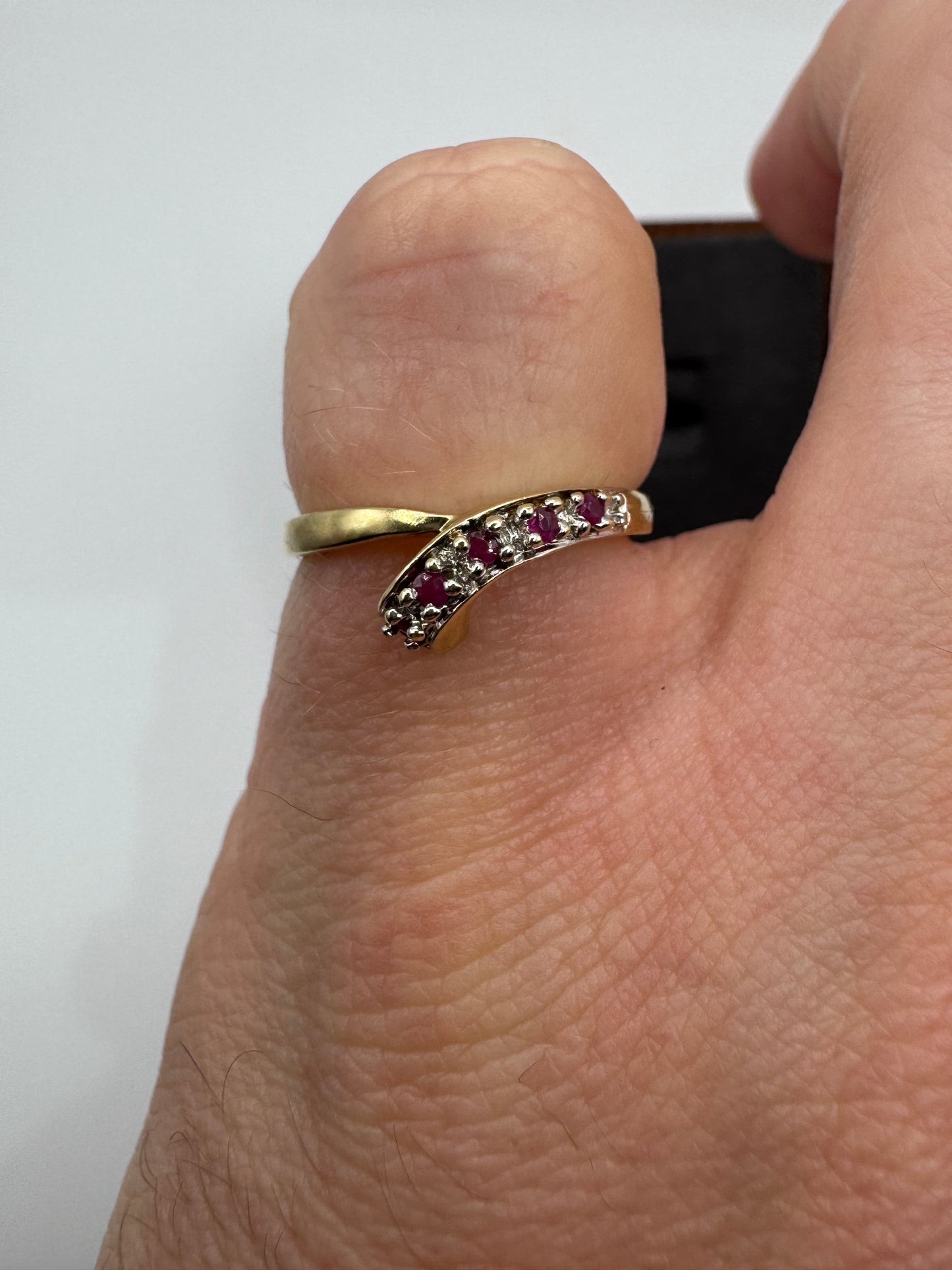 9ct gold ruby and diamond wishbone ring