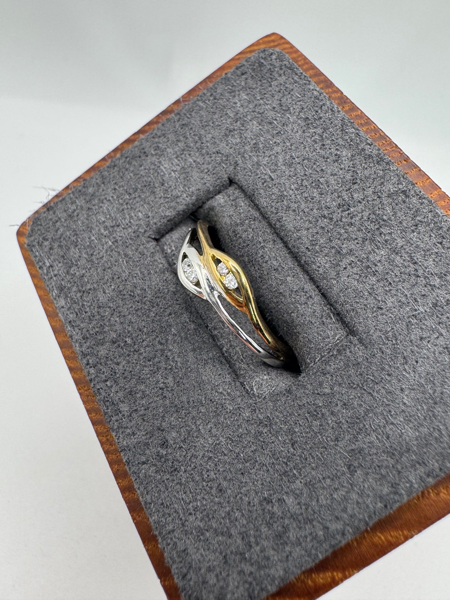9ct two-tone gold cz ring