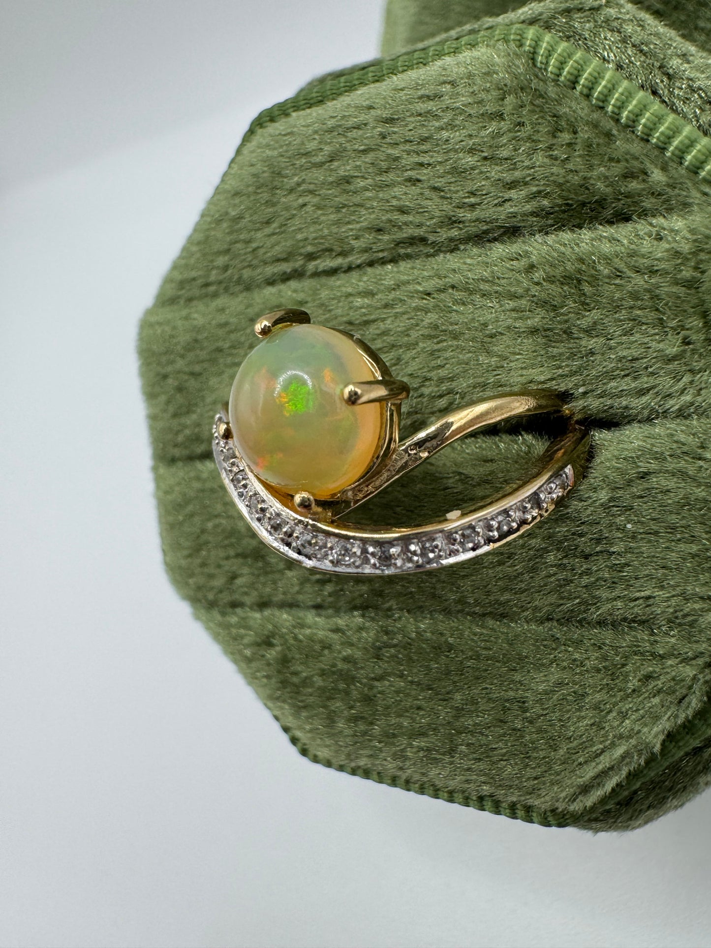 9ct gold opal and zircon ring