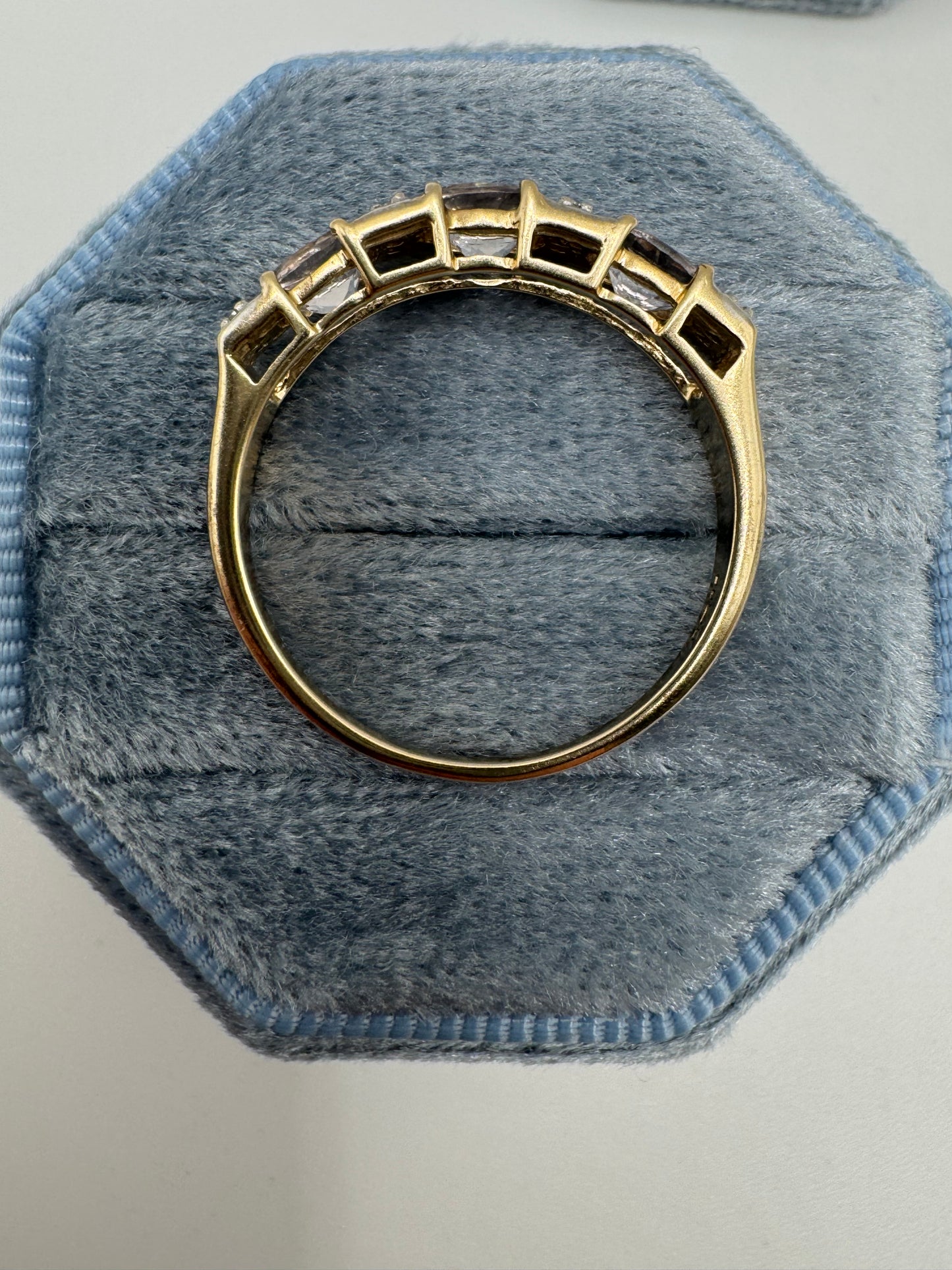 9ct gold pale morganite and diamond ring
