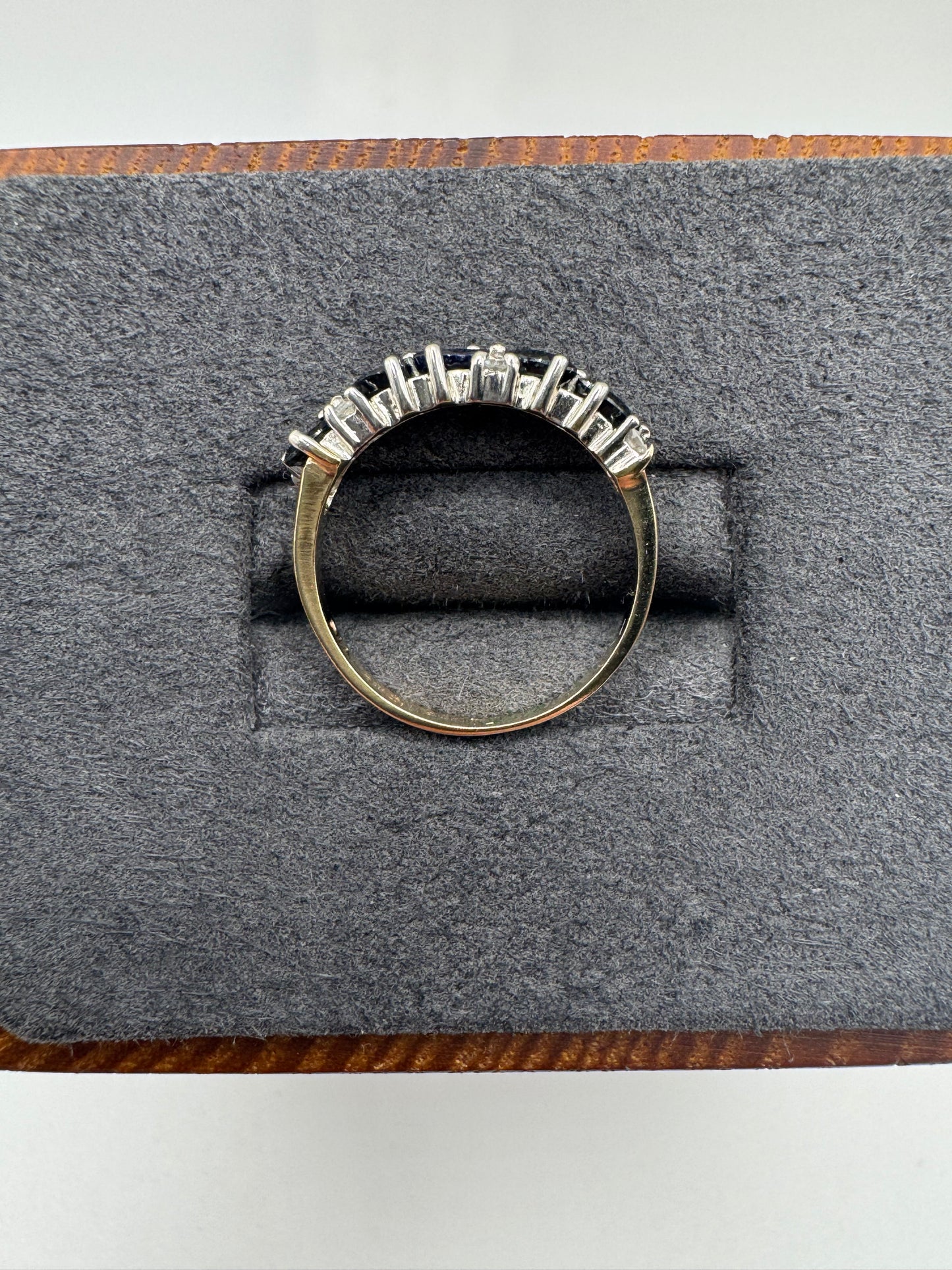 9ct gold sapphire and diamond ring