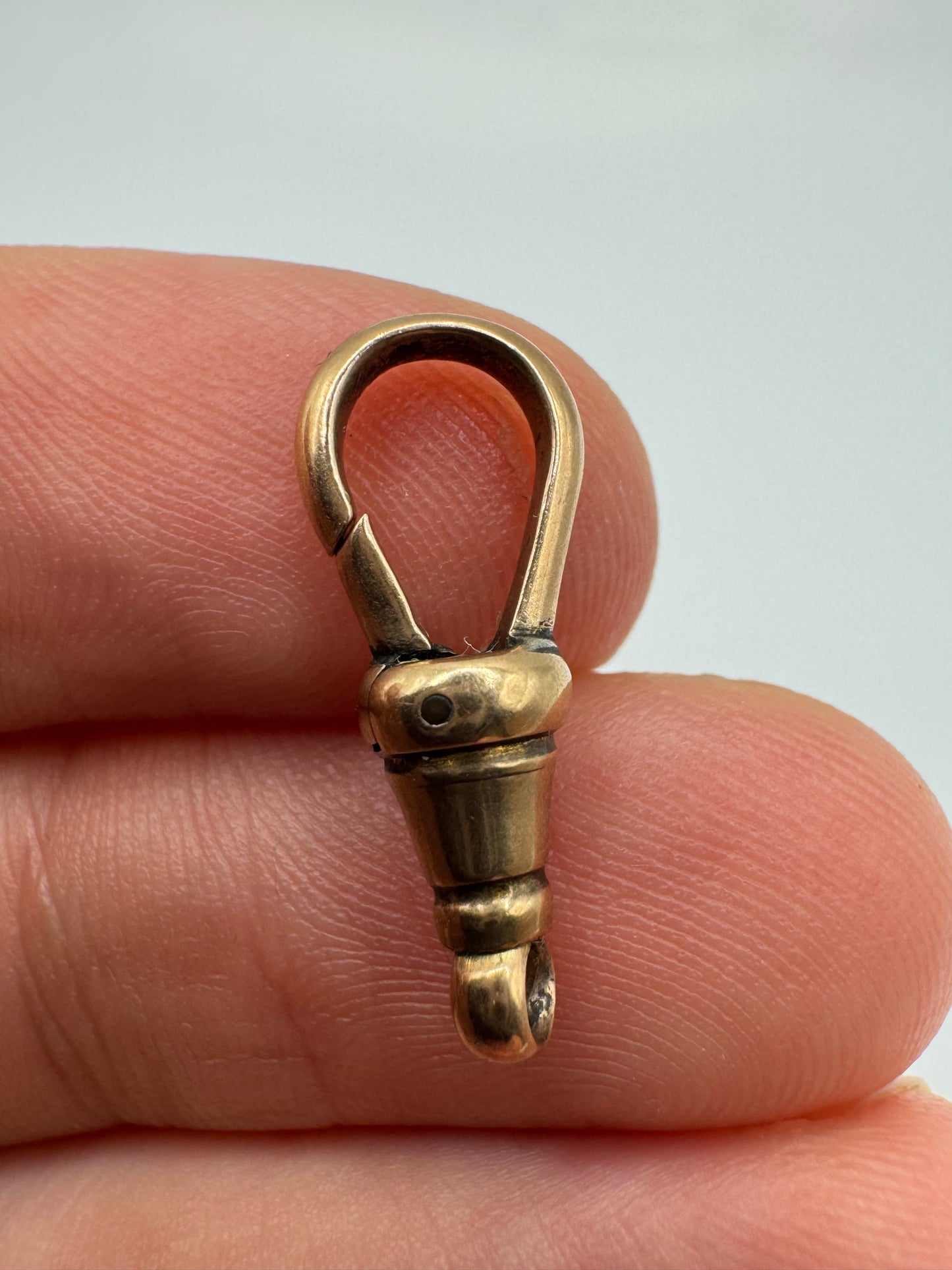 9ct rose gold dog clip 2