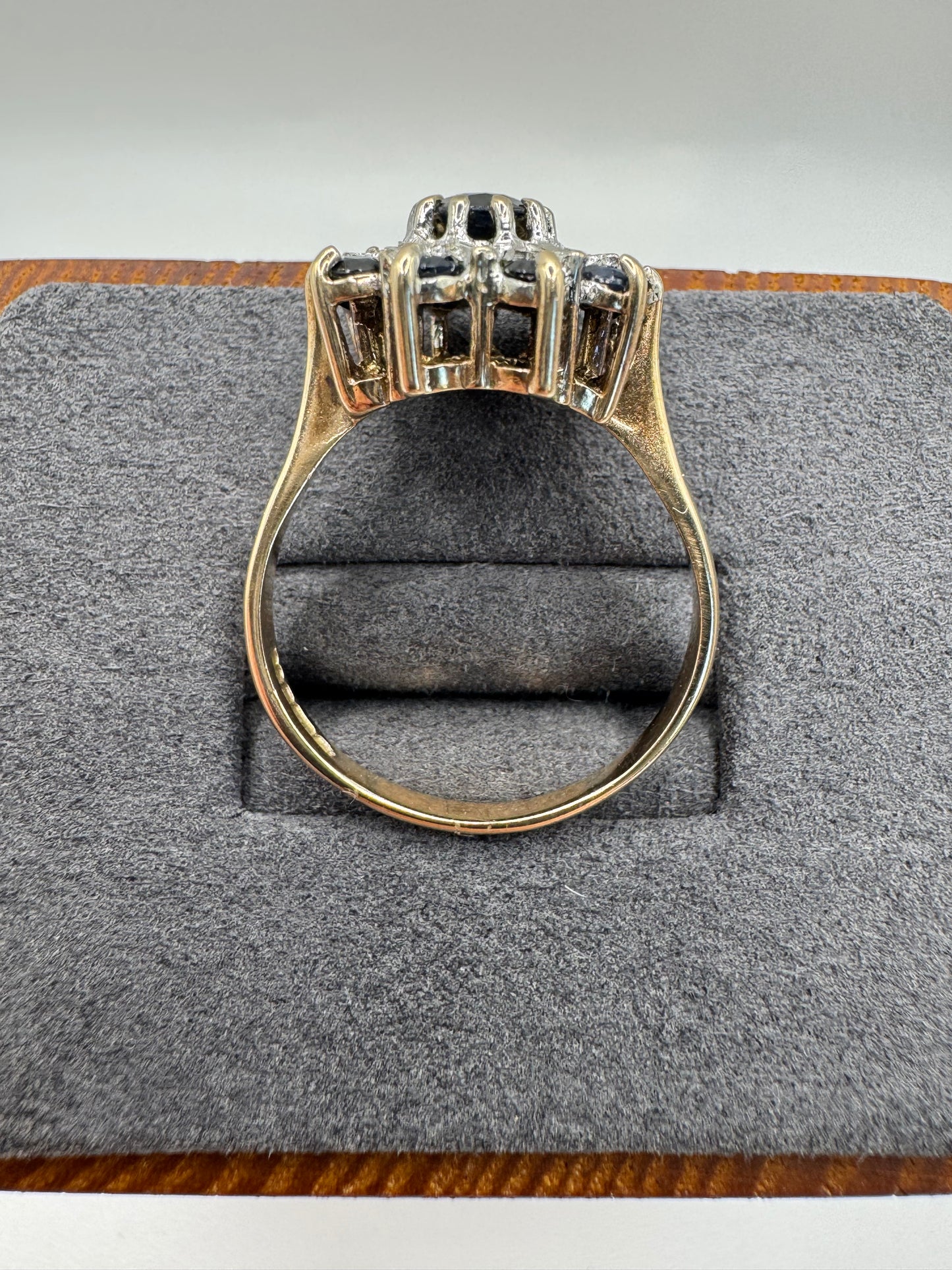 9ct gold sapphire and diamond ring