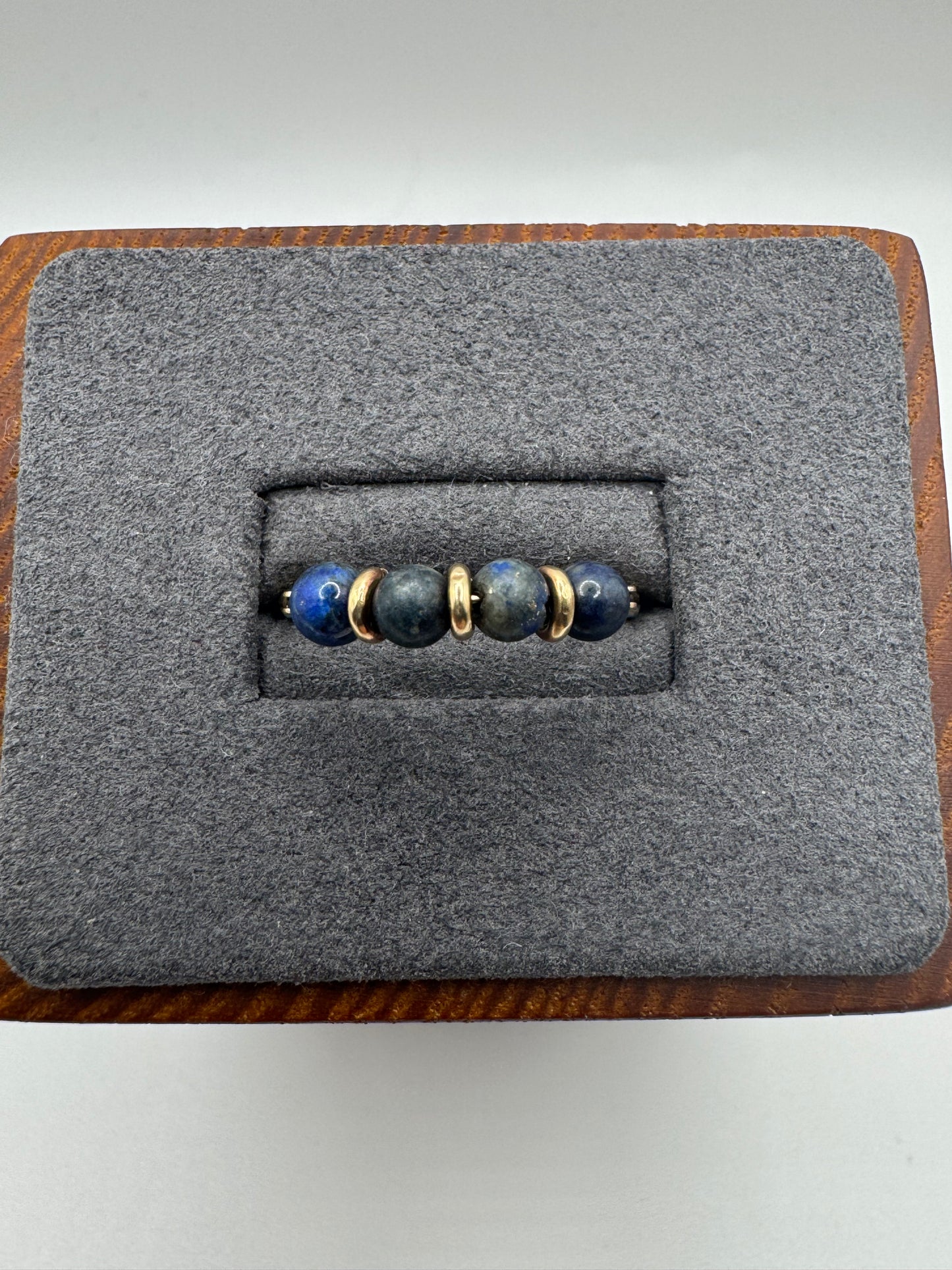 9ct gold lapis lazuli ring