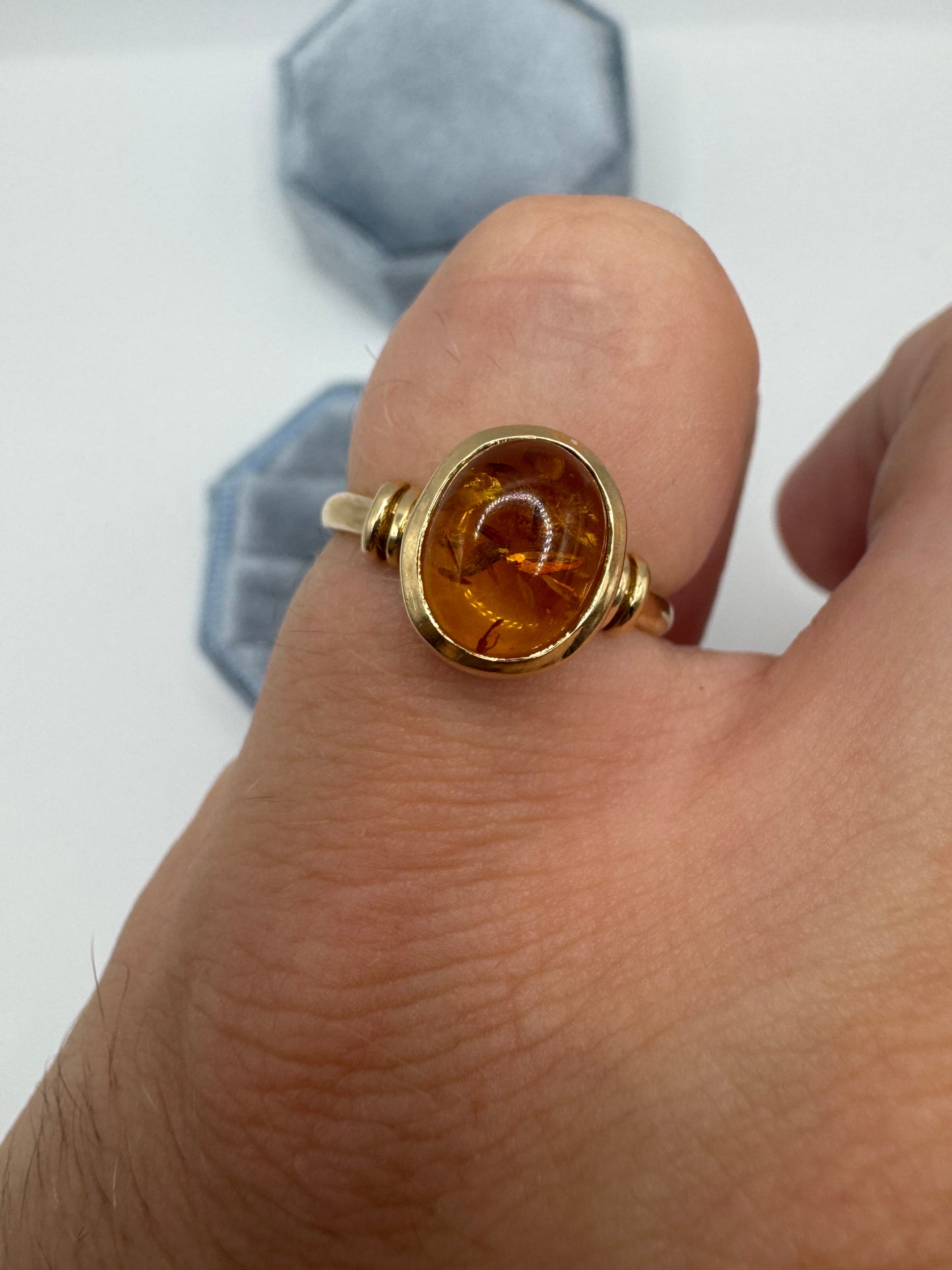 9ct gold amber ring