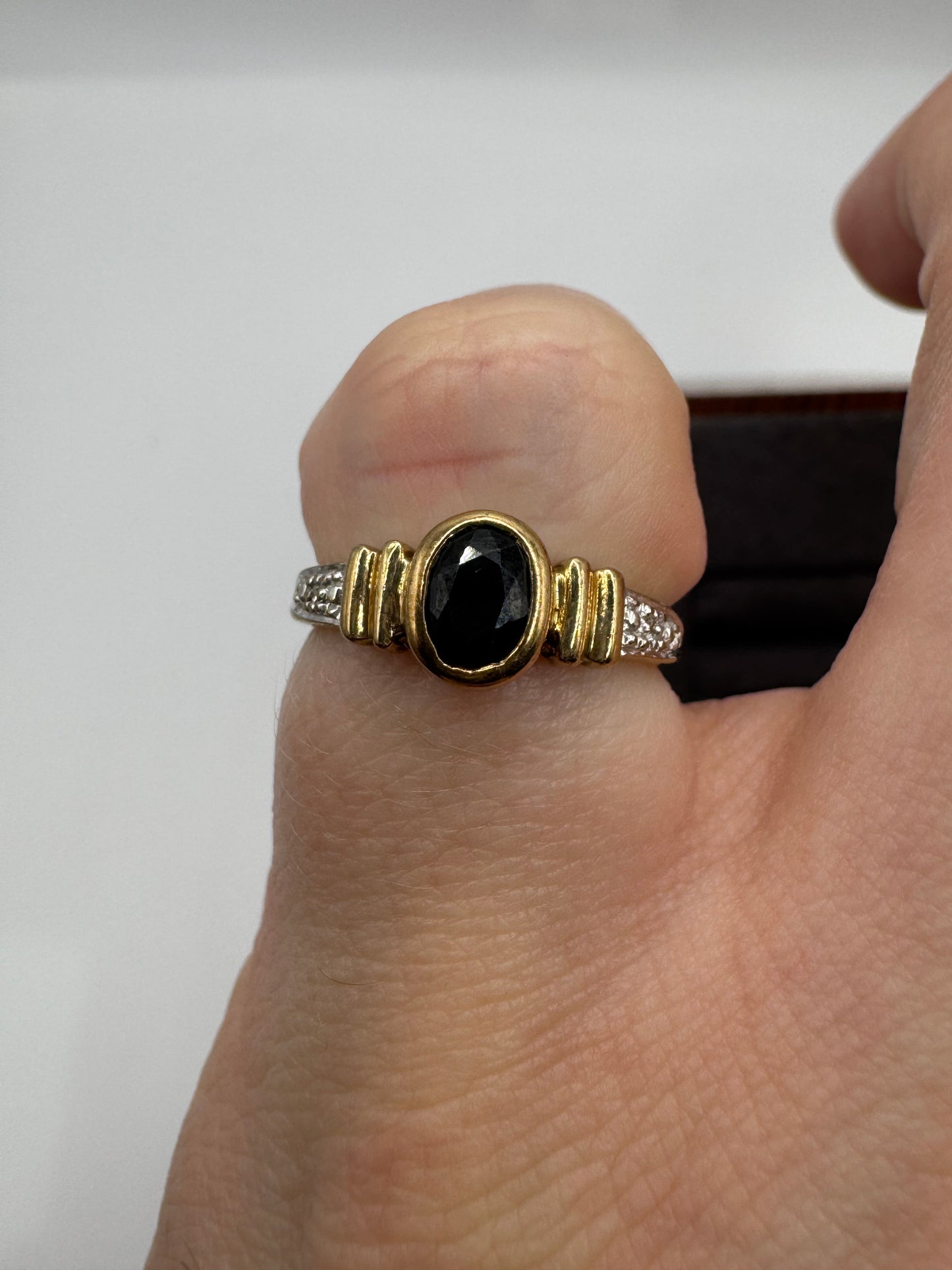 9ct gold sapphire and diamond ring