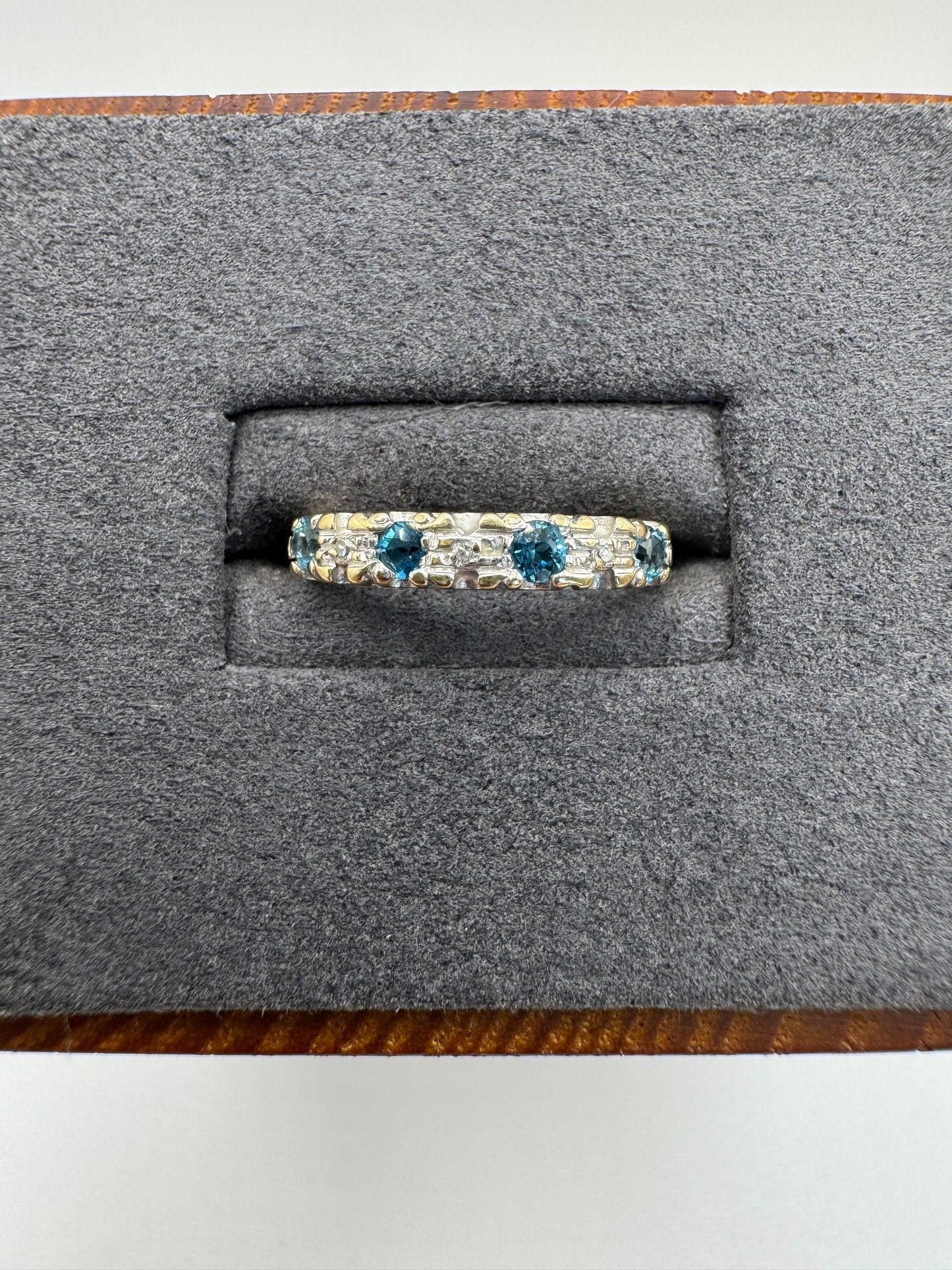 9ct gold blue topaz and diamond ring