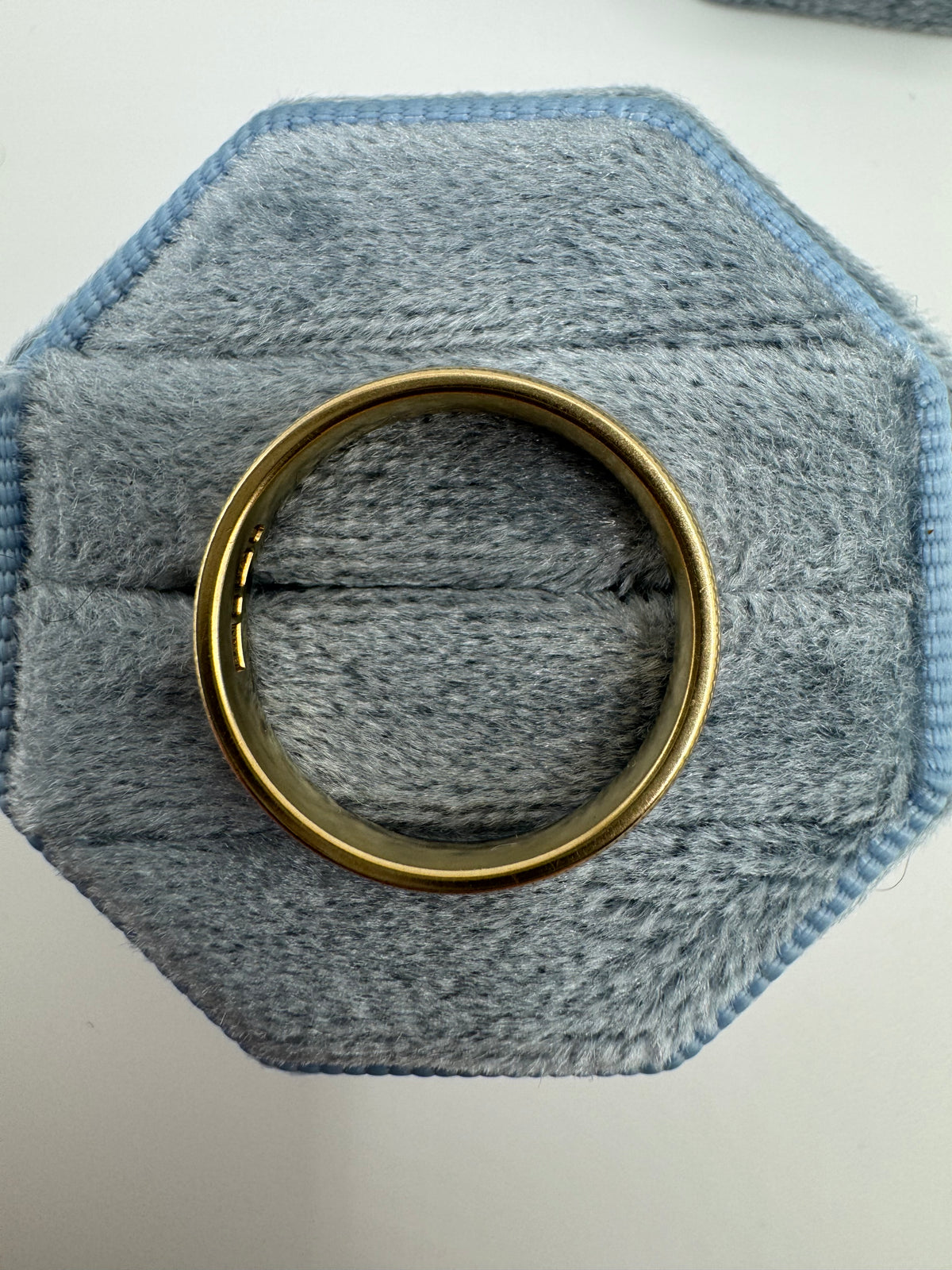 9ct gold band