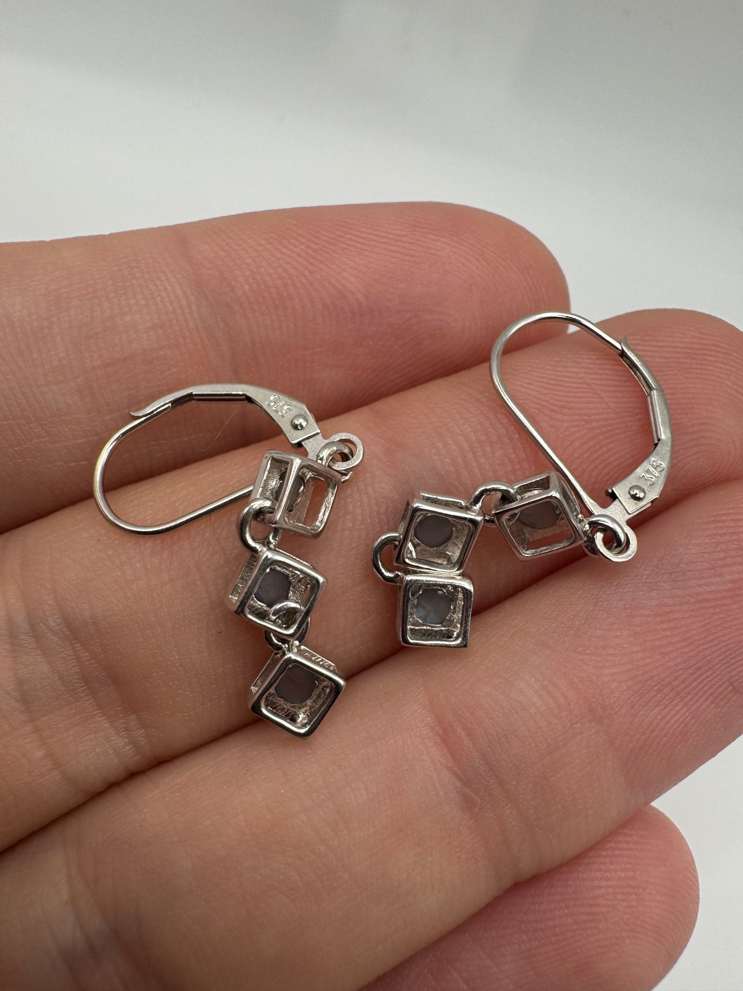 9ct white gold cats eye earrings
