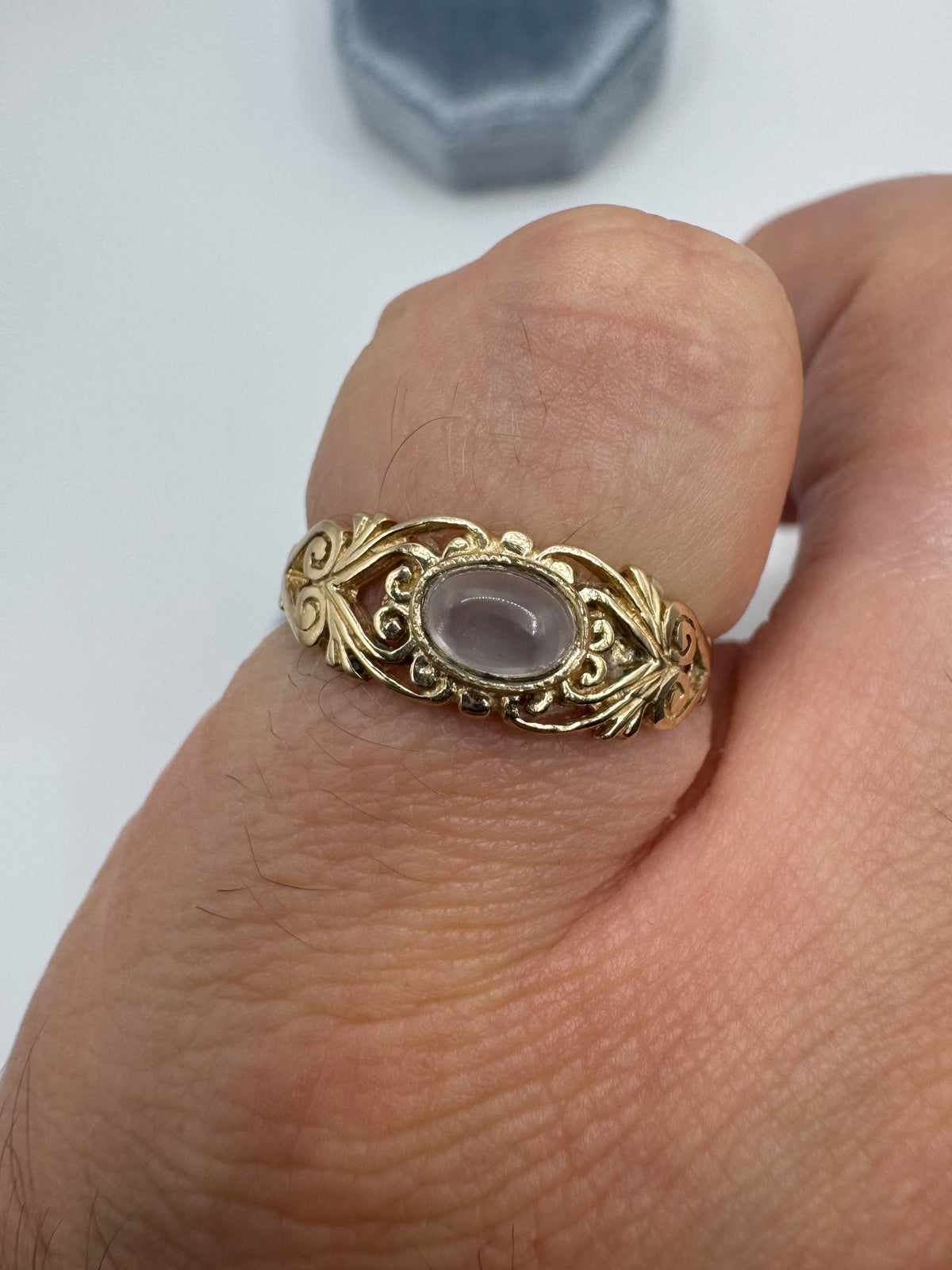 9ct gold patterned moonstone ring