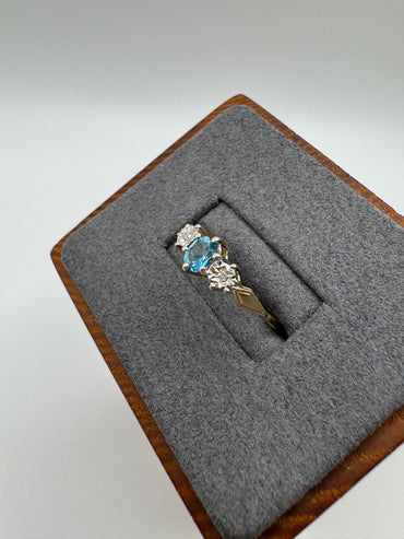 9ct gold topaz and diamond ring