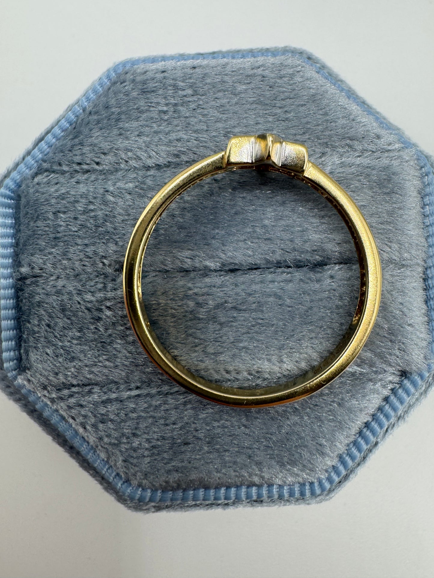 9ct gold diamond star ring