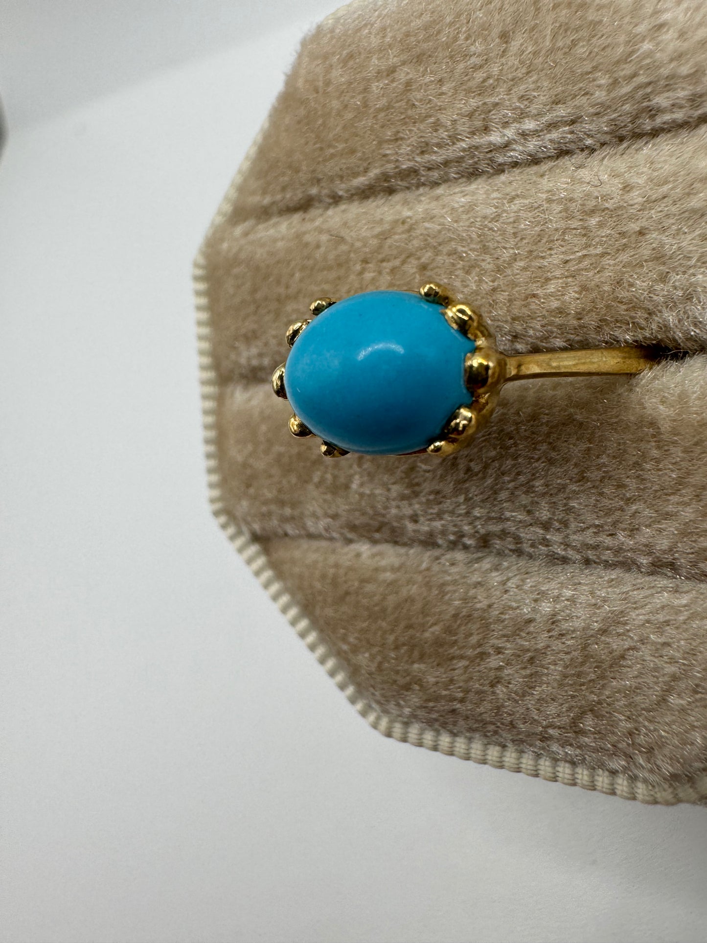 9ct gold turquoise ring
