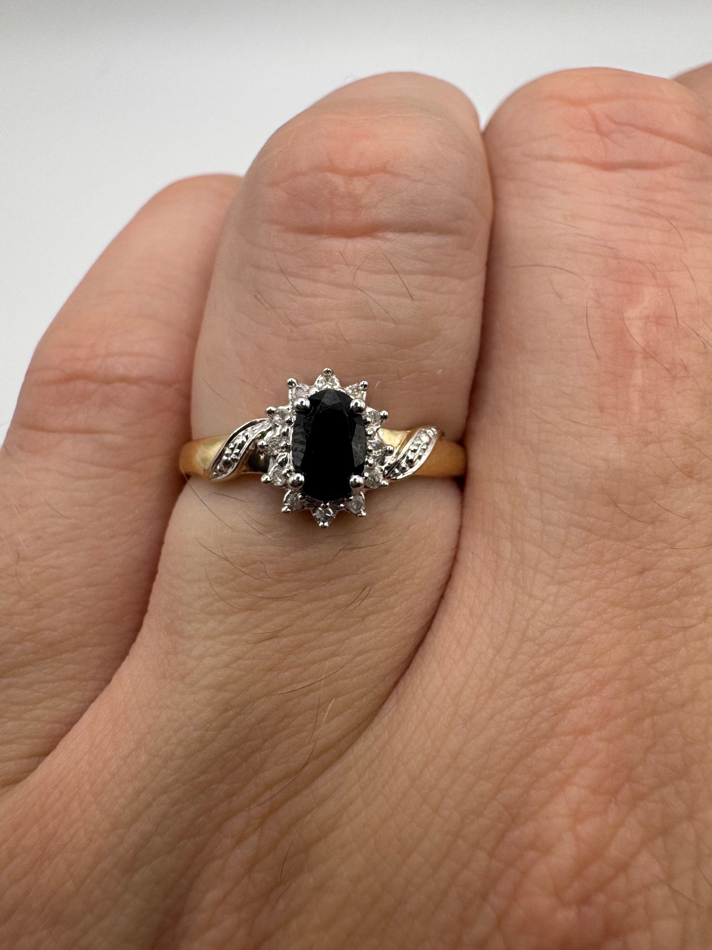 9ct gold sapphire and diamond ring
