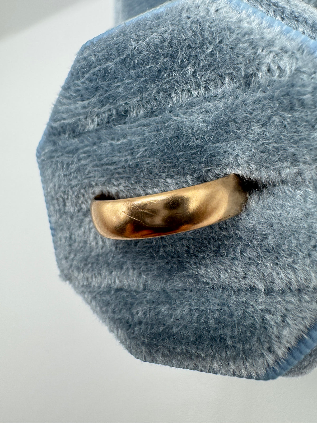Antique 9ct rose gold band