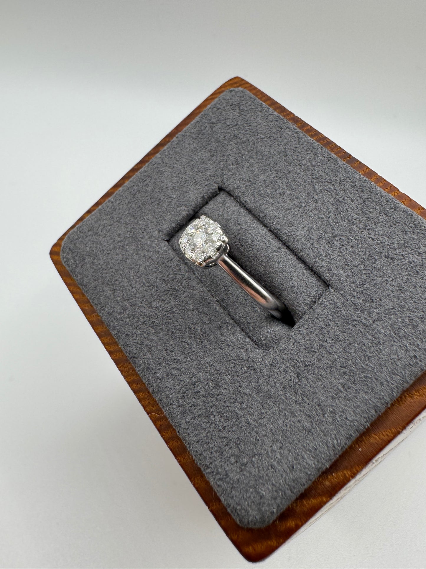 9ct white gold diamond ring