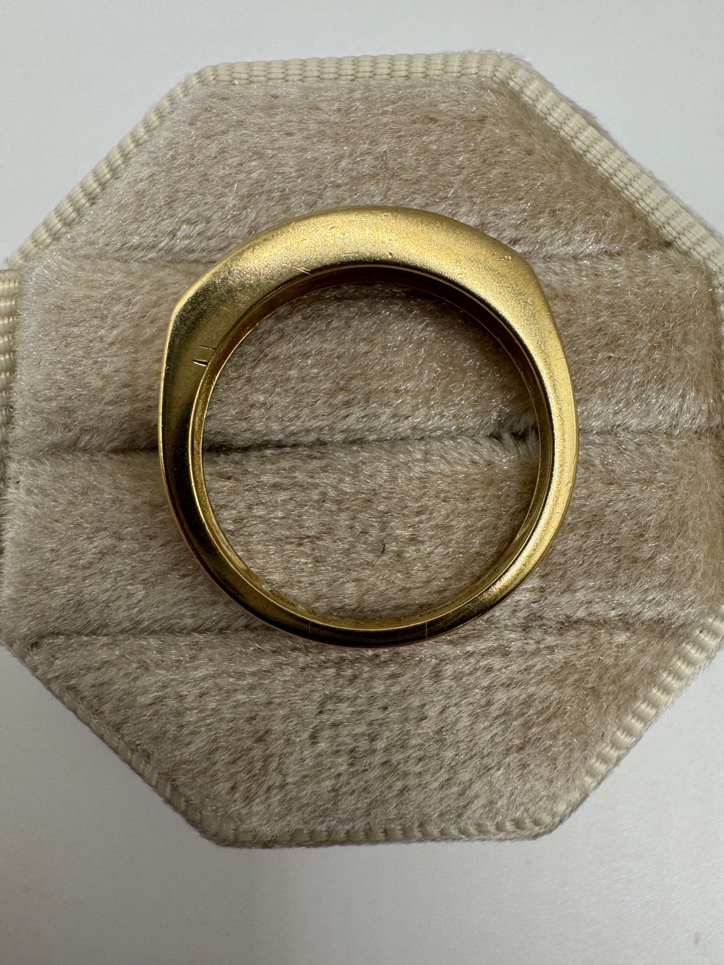 9ct gold pink sapphire and diamond ring