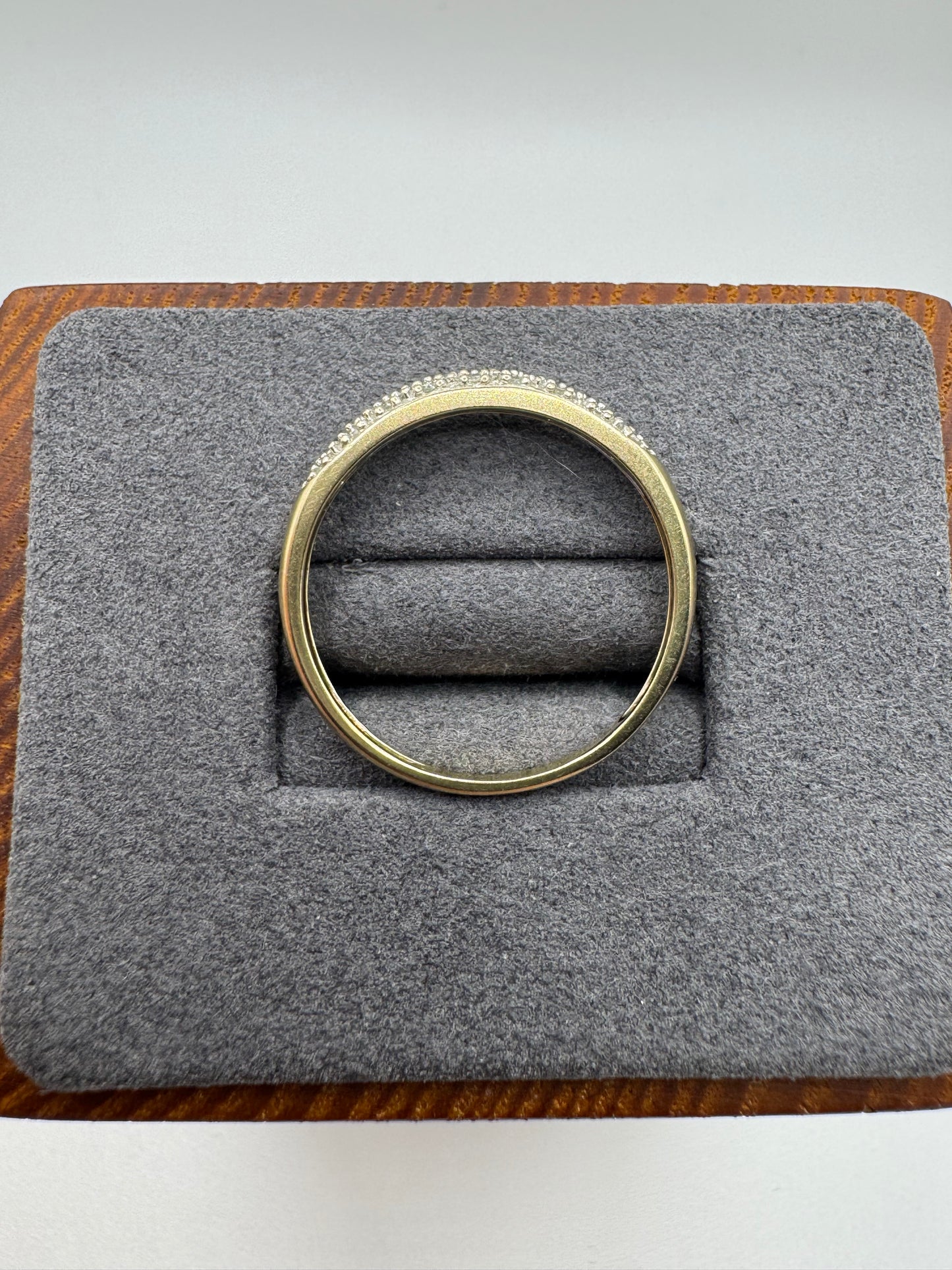 9ct gold diamond ring