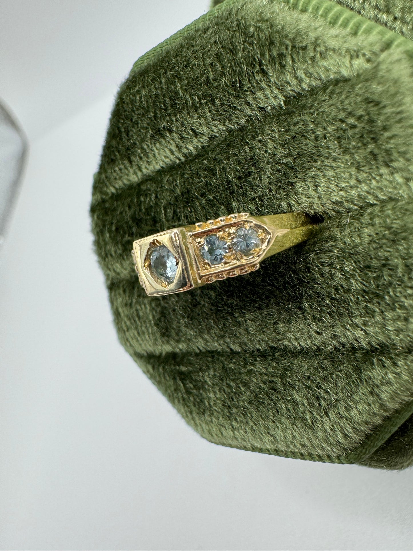 9ct gold 5 stone topaz gypsy ring
