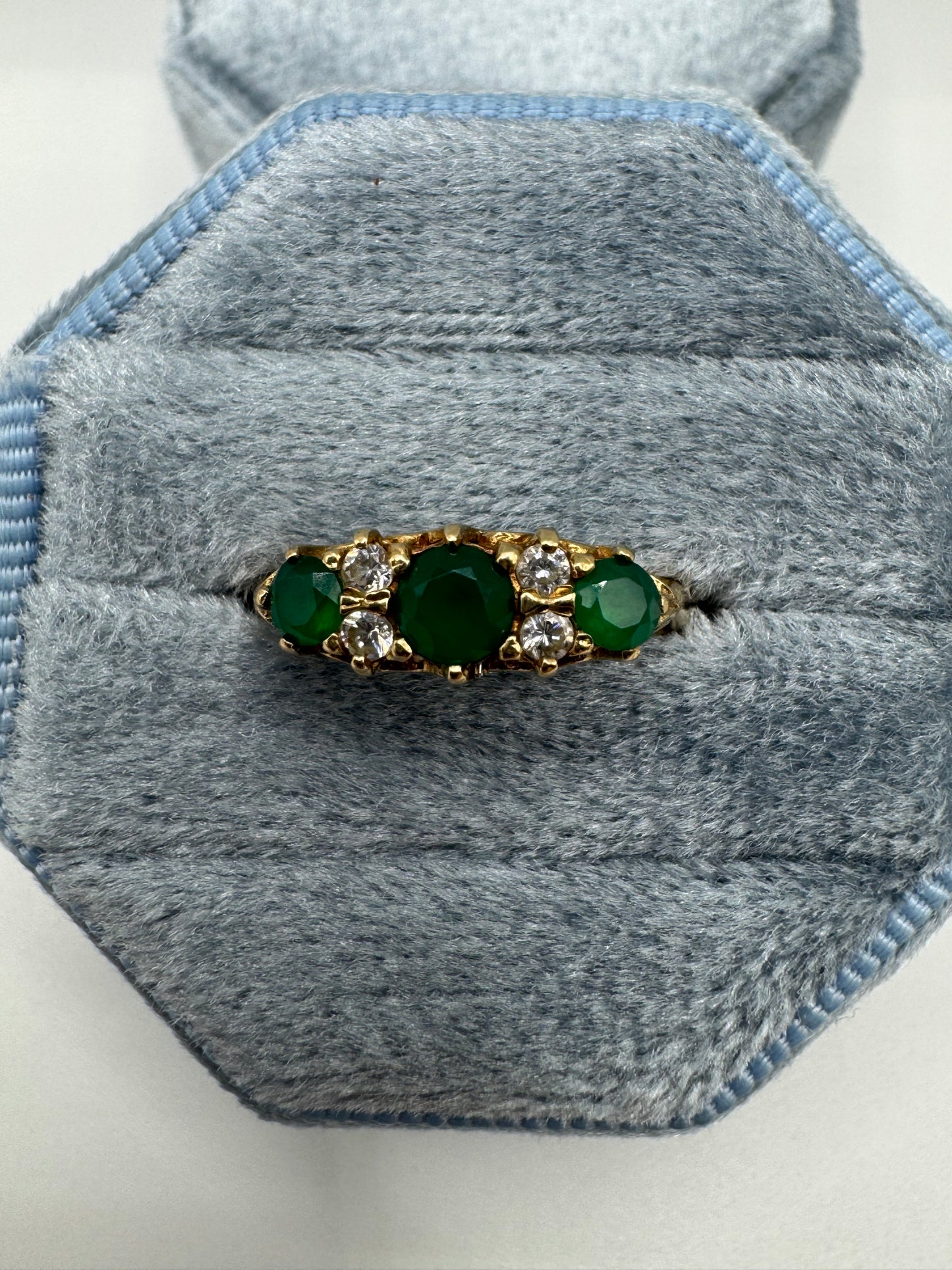 9ct gold green agate and cz ring