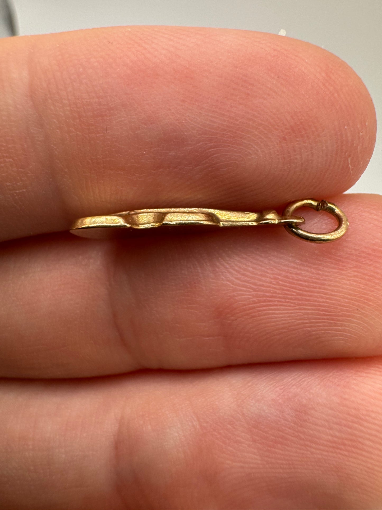 9ct gold instrument charm