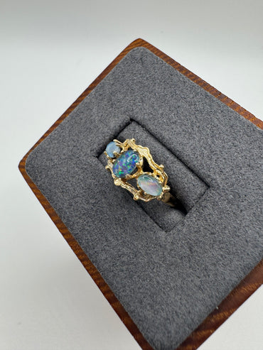 9ct gold black opal triplet ring