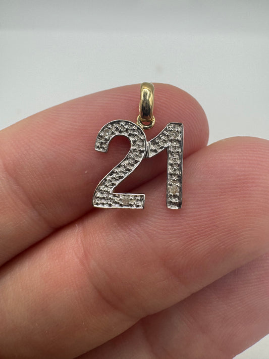 9ct gold diamond 21 pendant