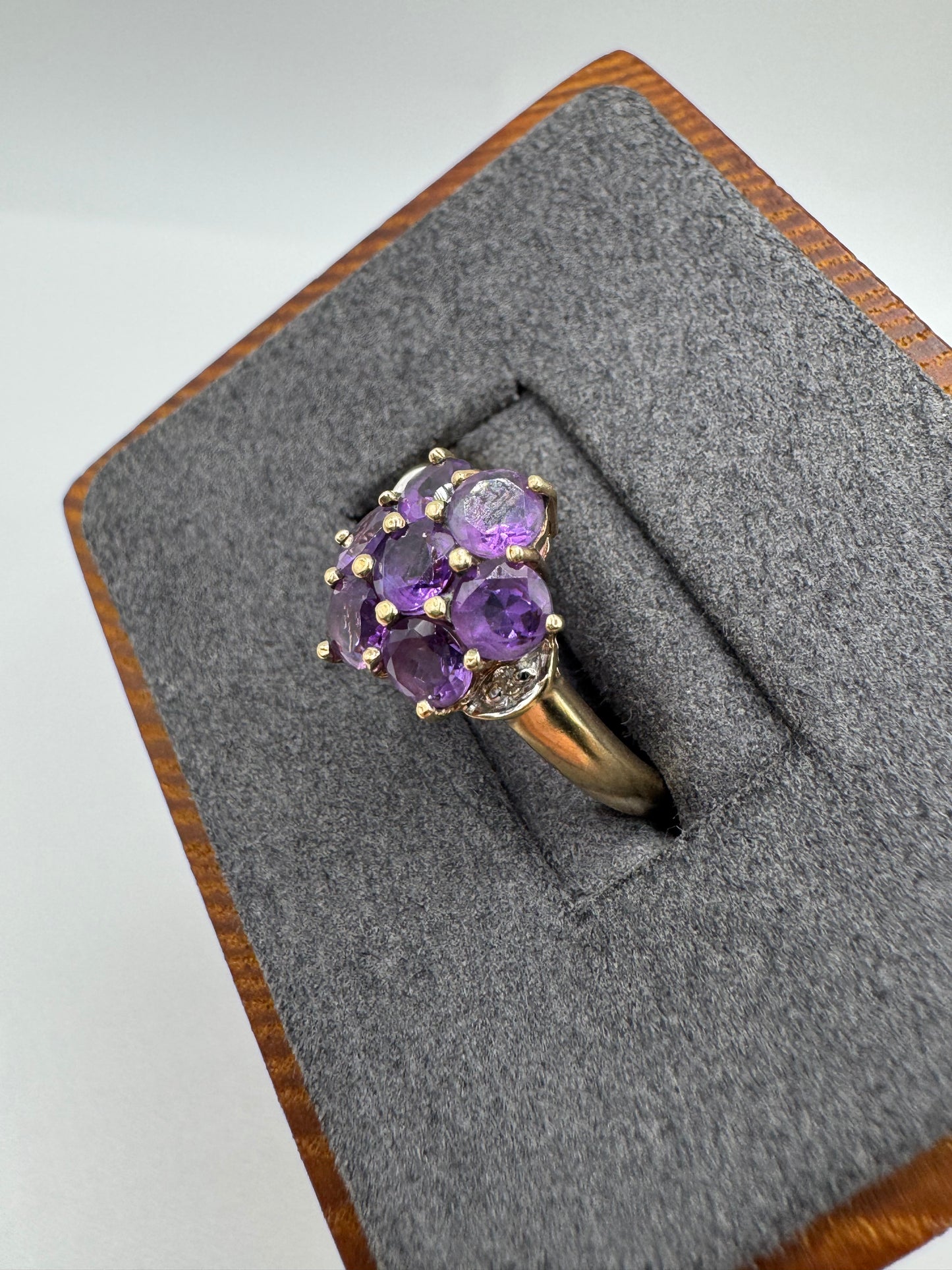 9ct gold amethyst and diamond ring