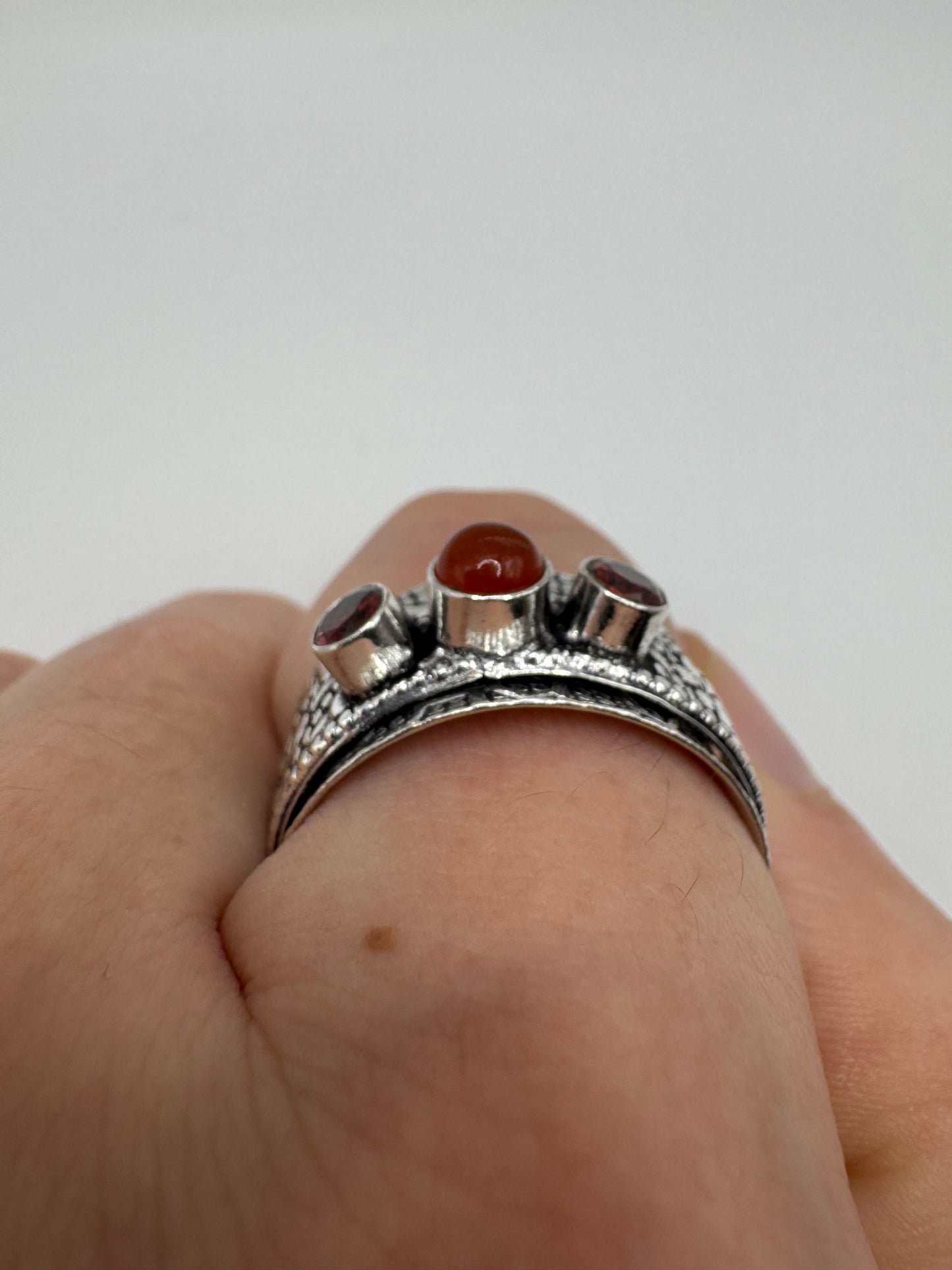 Silver garnet and quartz spinning ring (11.25-W1/2)