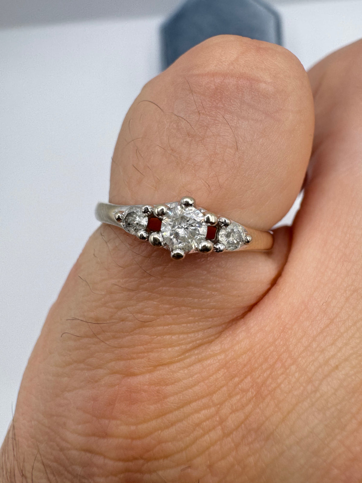 9ct white gold 0.25ct diamond ring