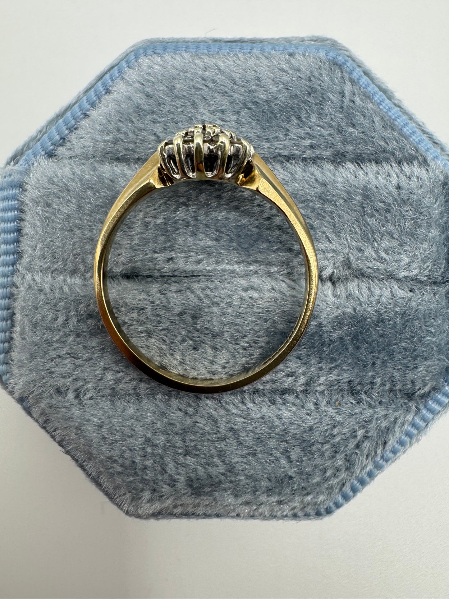 9ct gold diamond cluster ring