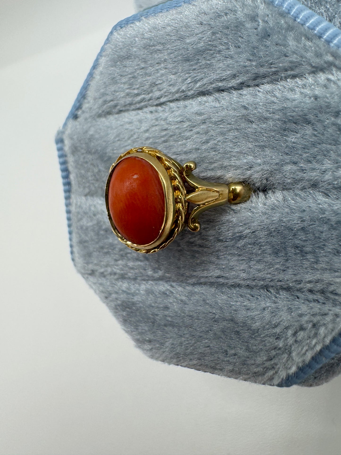 9ct gold coral ring