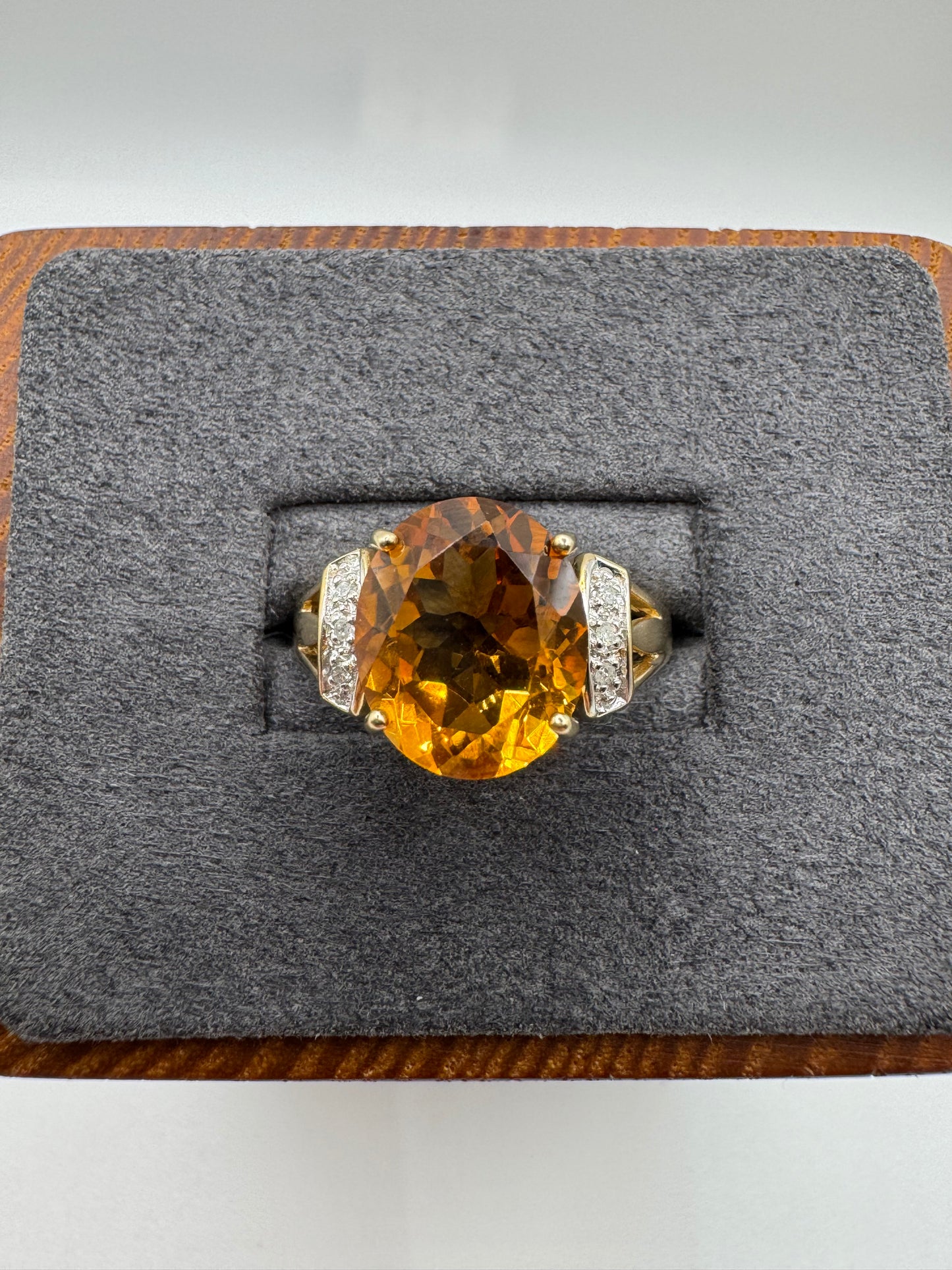 9ct gold citrine and diamond ring