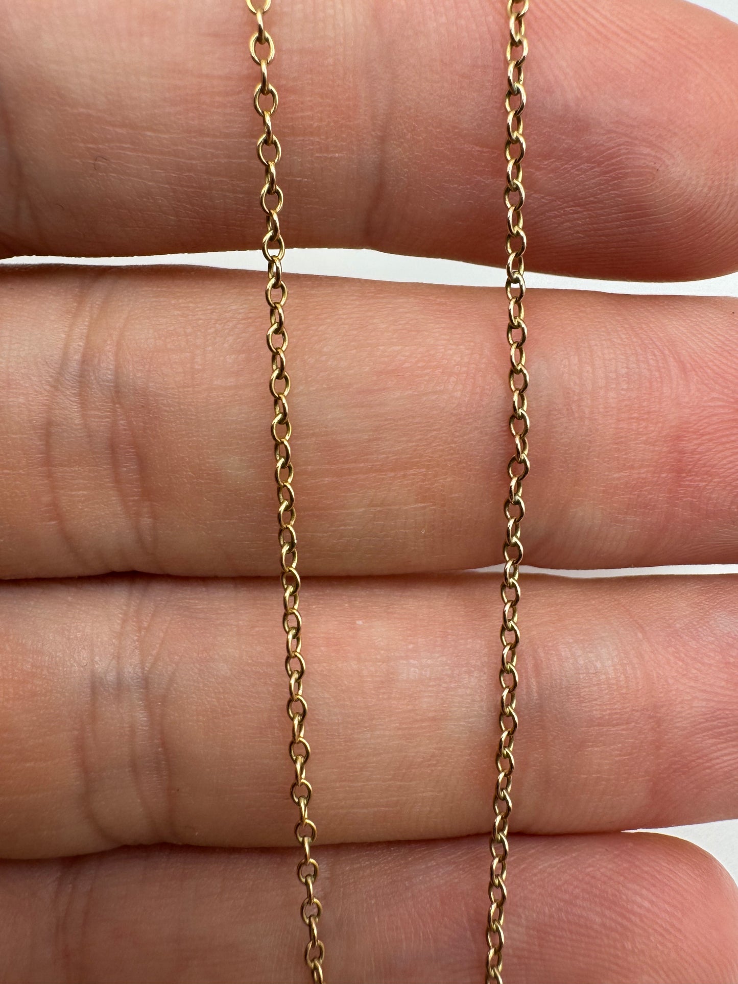 9ct gold chain 72 16”