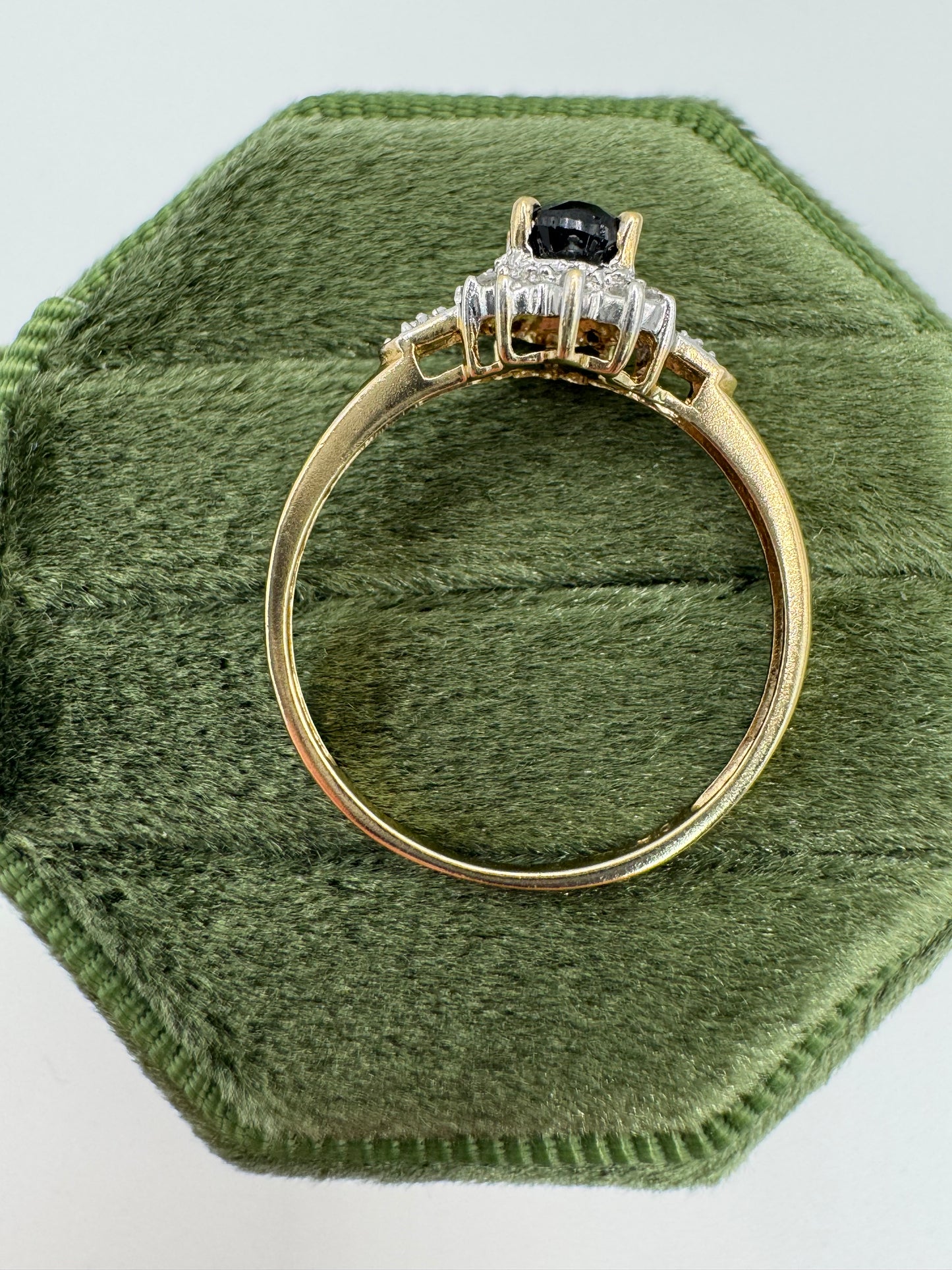 9ct gold sapphire and diamond cluster ring