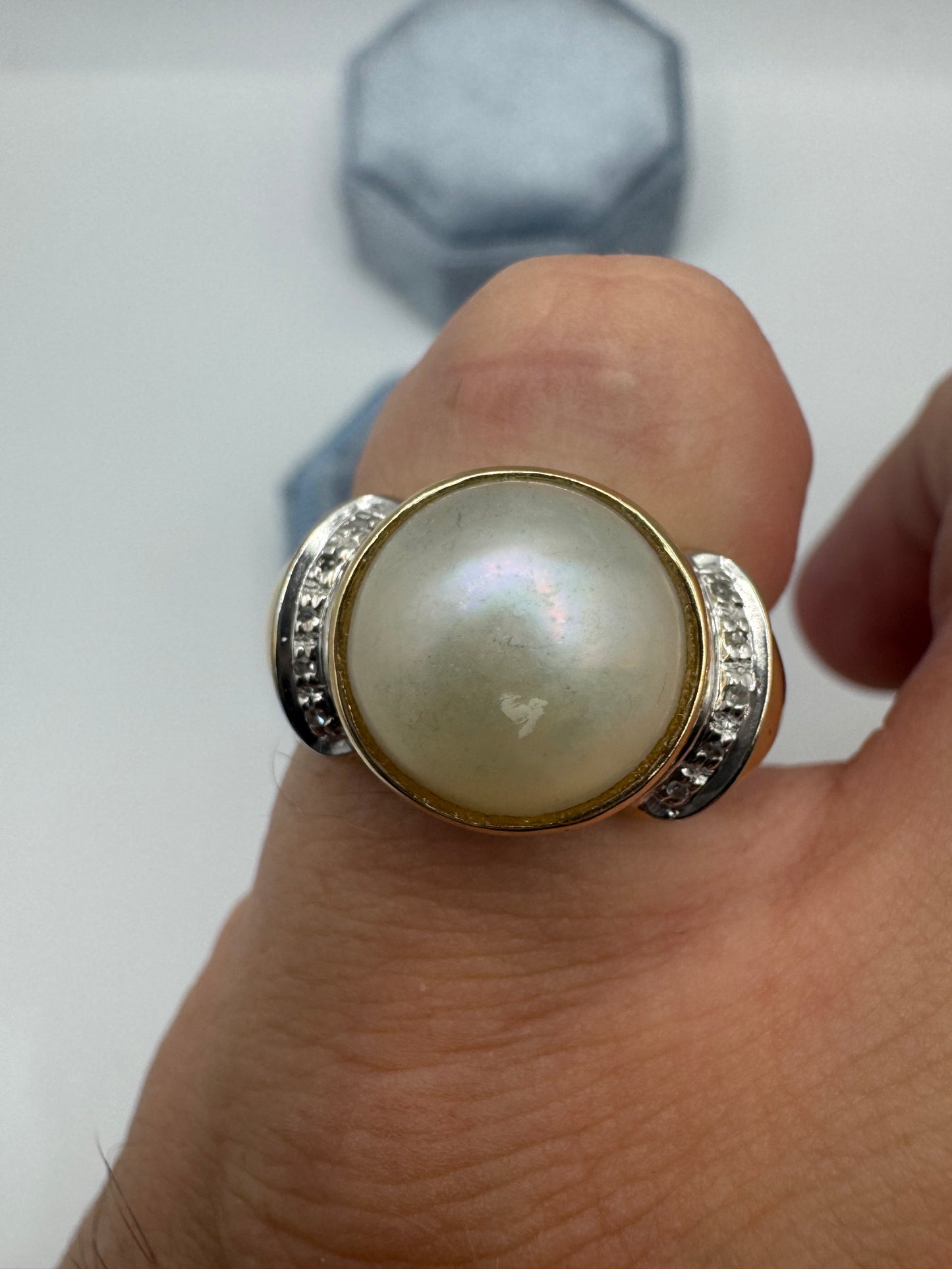 Heavy 9ct gold pearl and diamond ring
