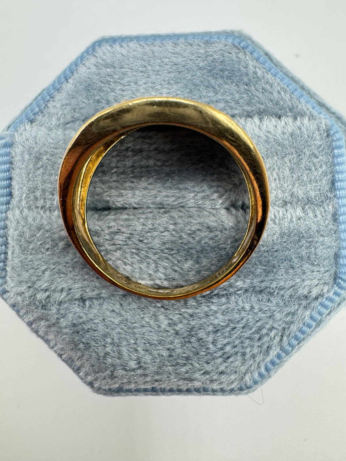 9ct gold diamond ring