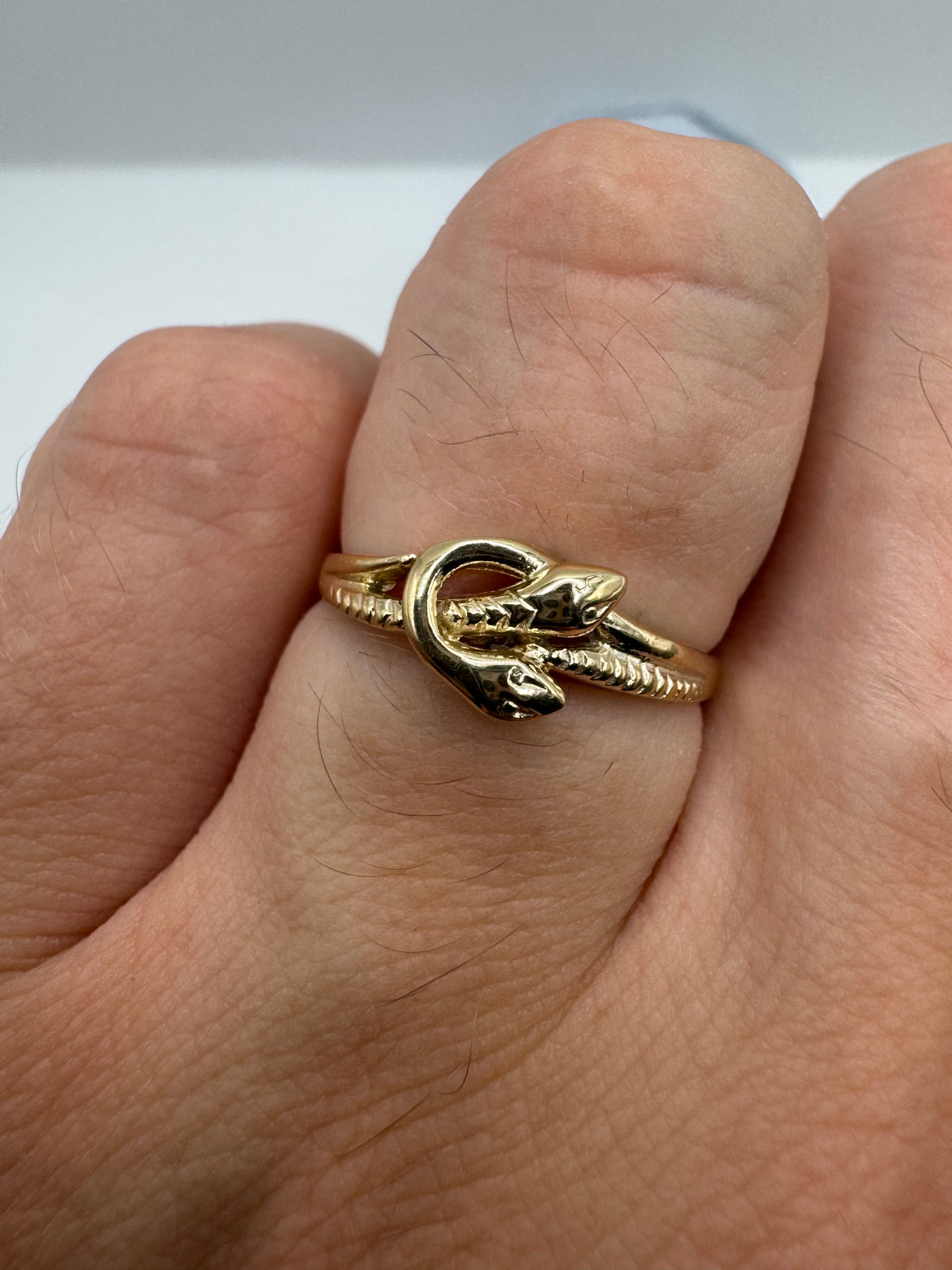 9ct gold snake ring