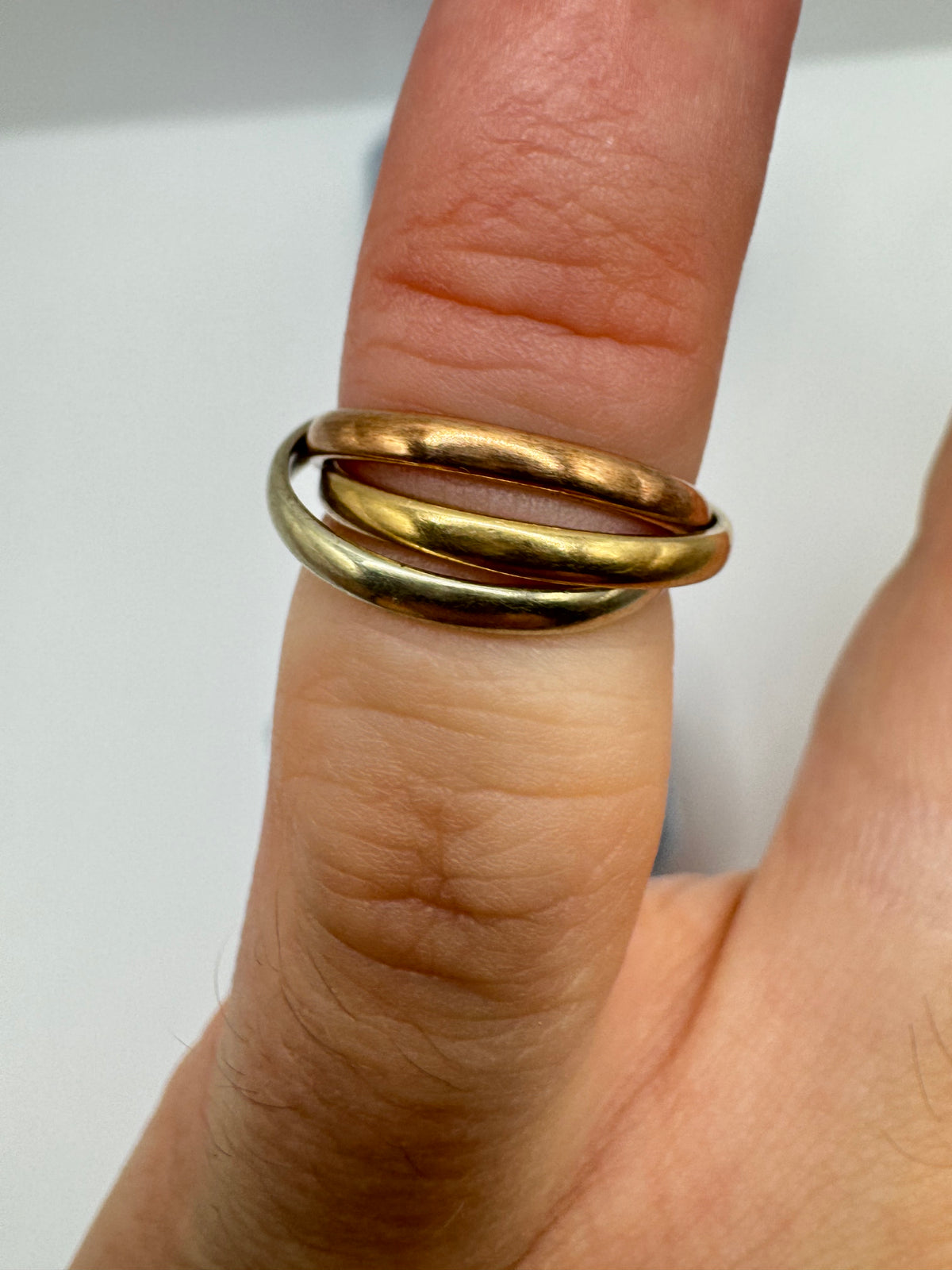 9ct tri-gold Russian band