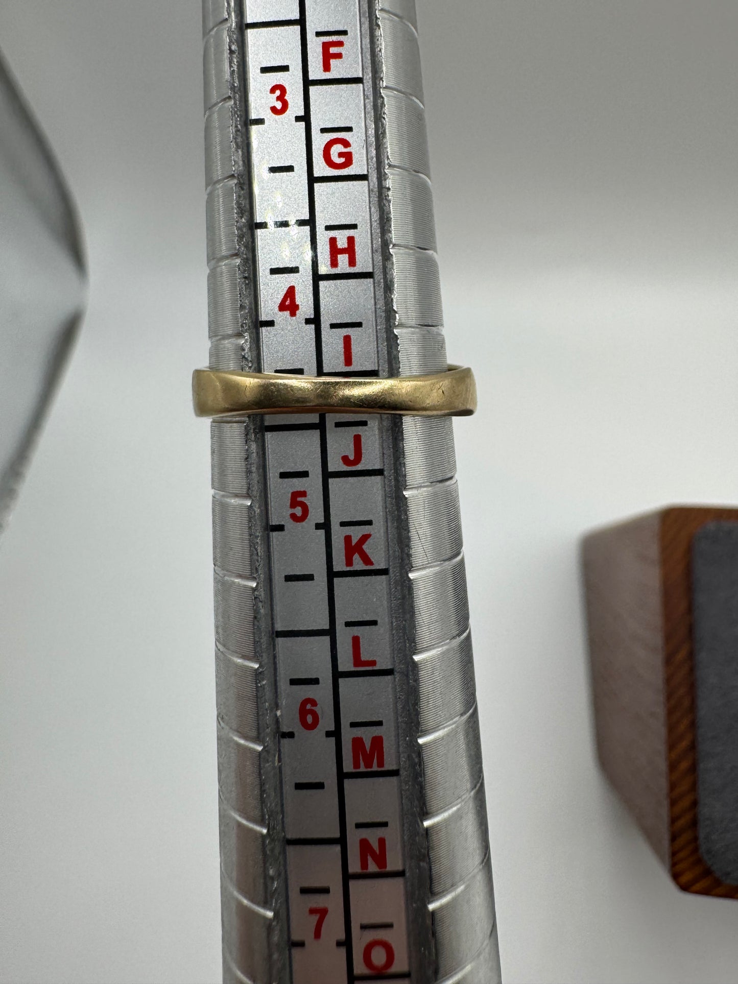 9ct gold ruby and diamond cluster ring