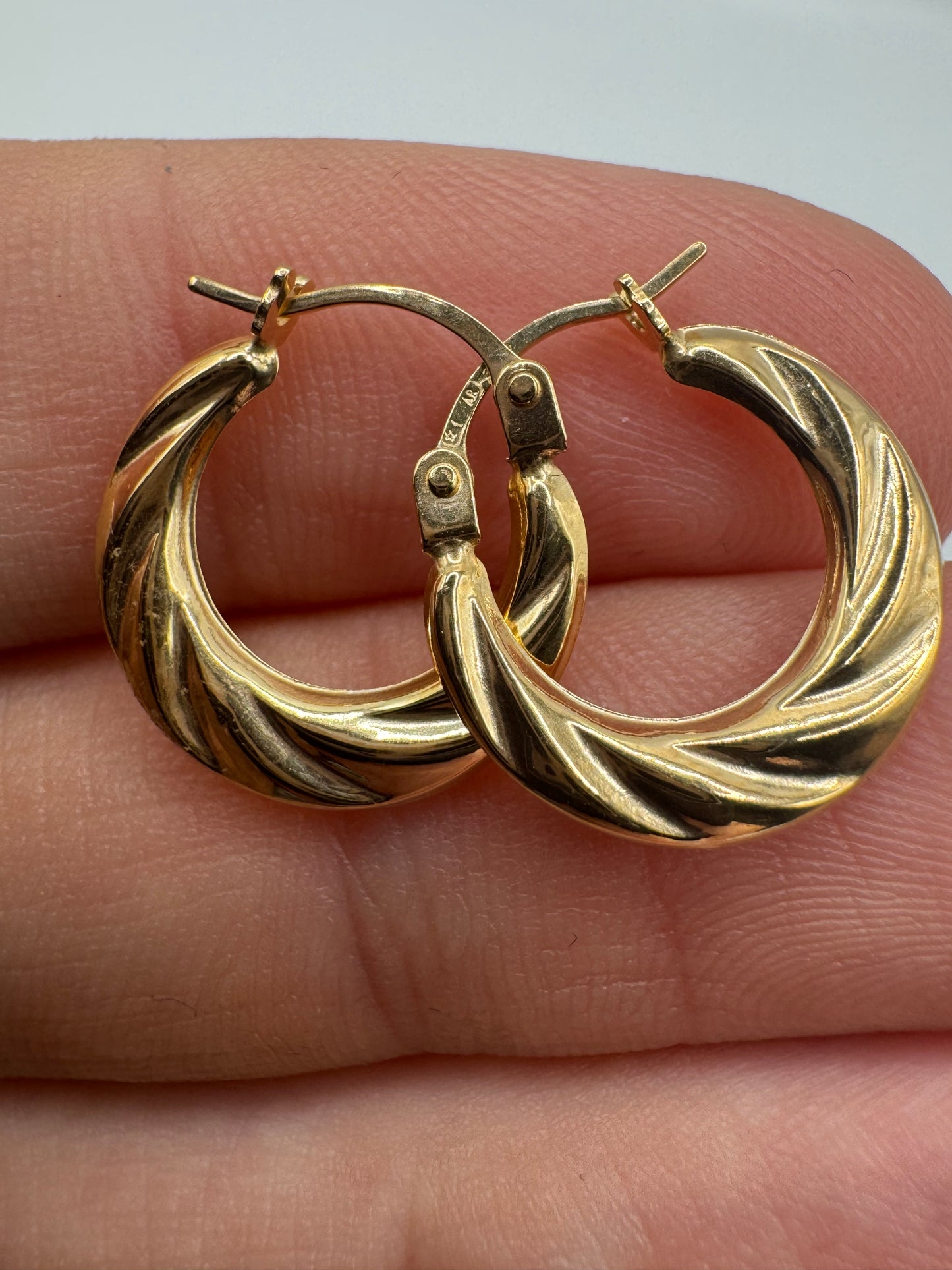9ct gold twist creole earrings