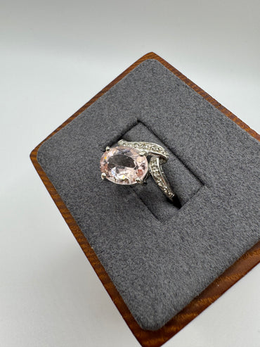 9ct white gold morganite and diamond ring
