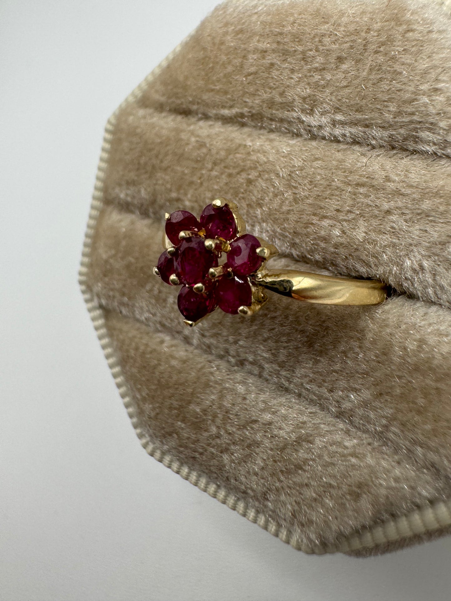 9ct gold ruby cluster ring