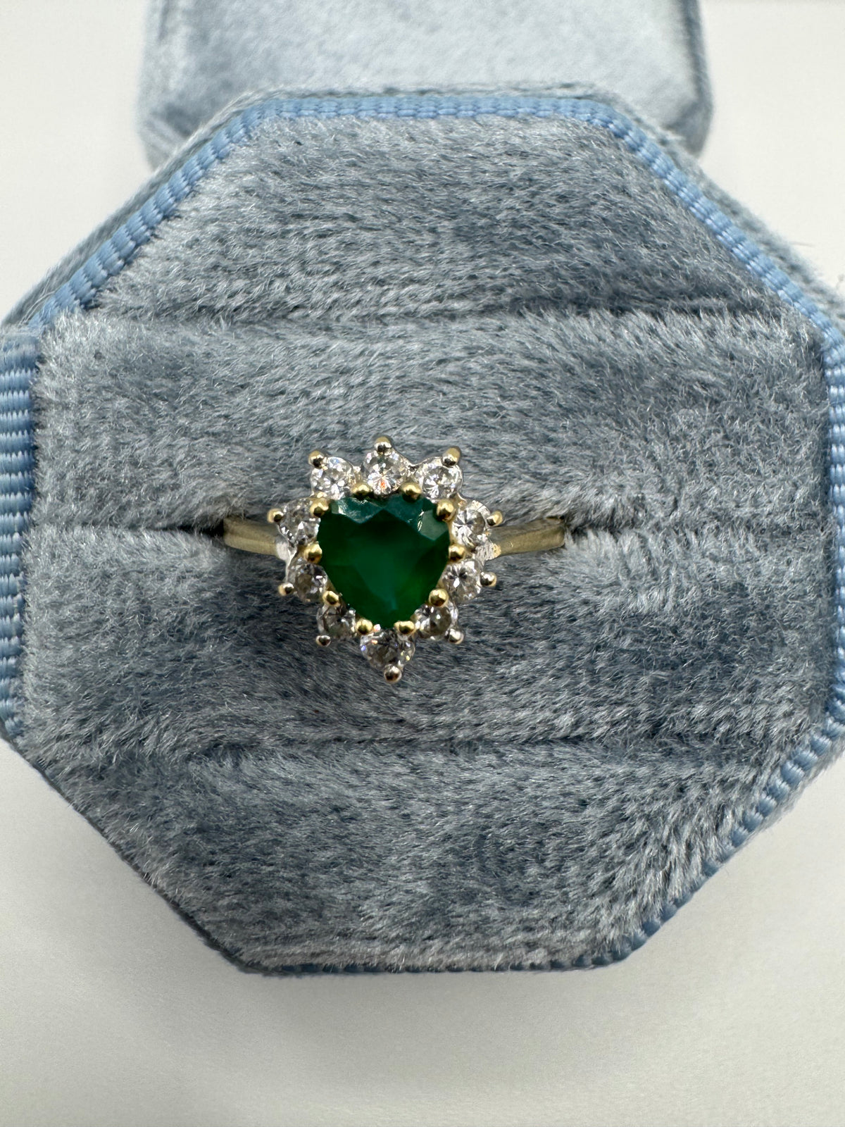 9ct gold agate and cz ring