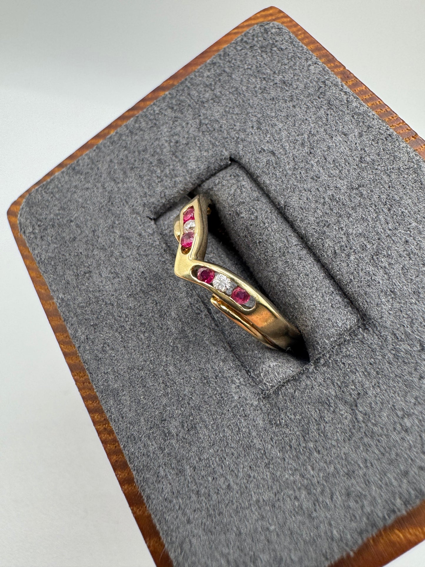 9ct gold ruby and diamond wishbone ring