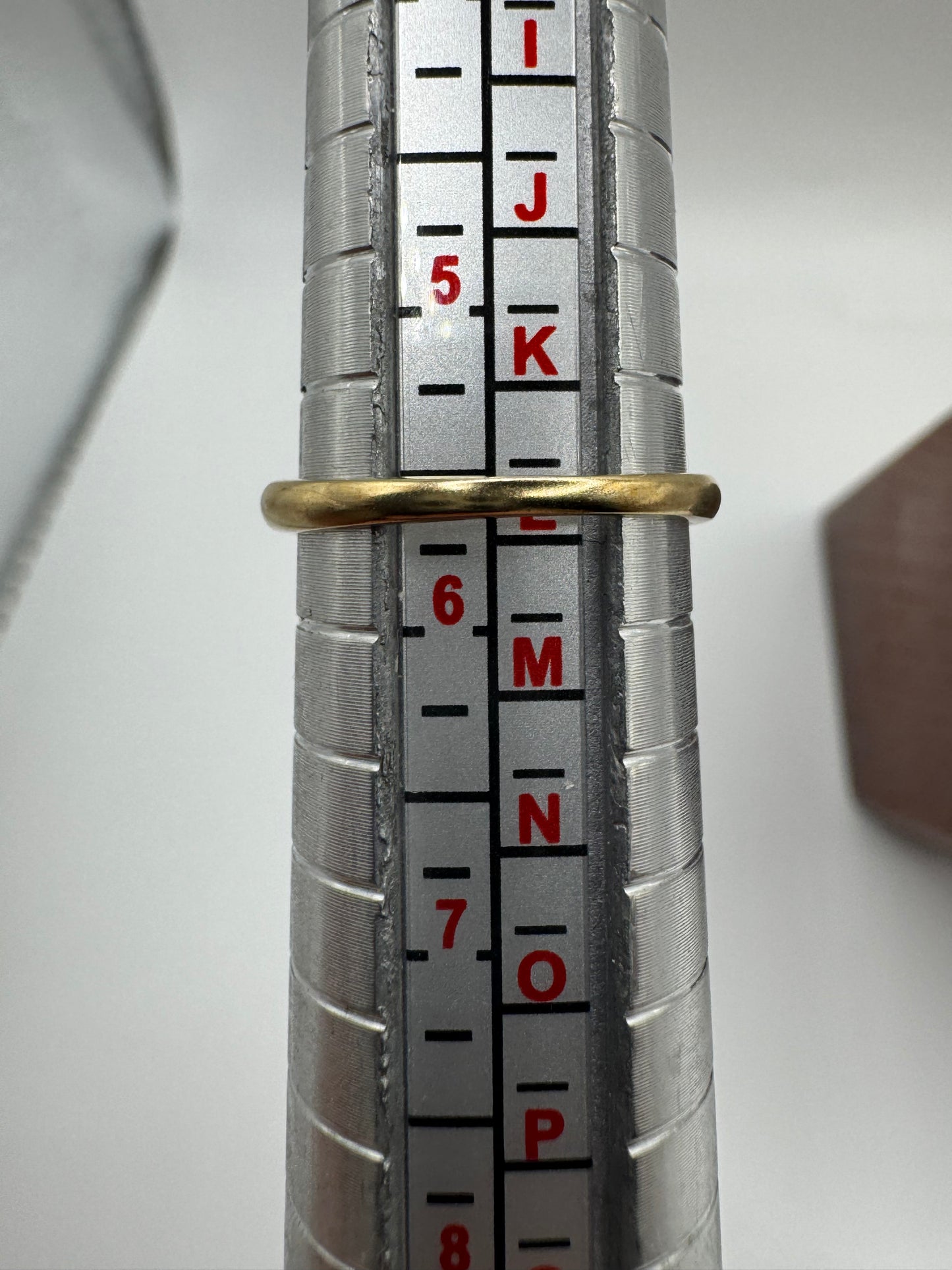 9ct gold blue topaz and diamond ring