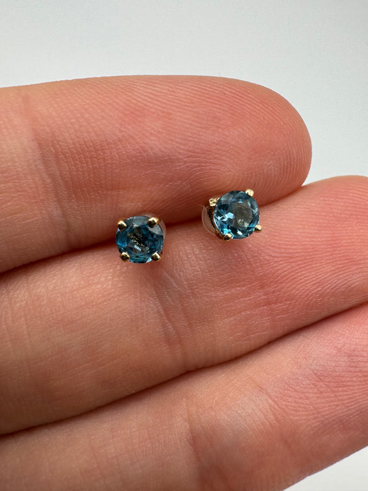 9ct gold topaz earrings