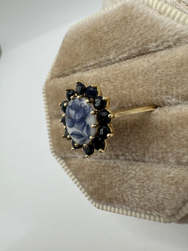 9ct gold Limoges and sapphire ring